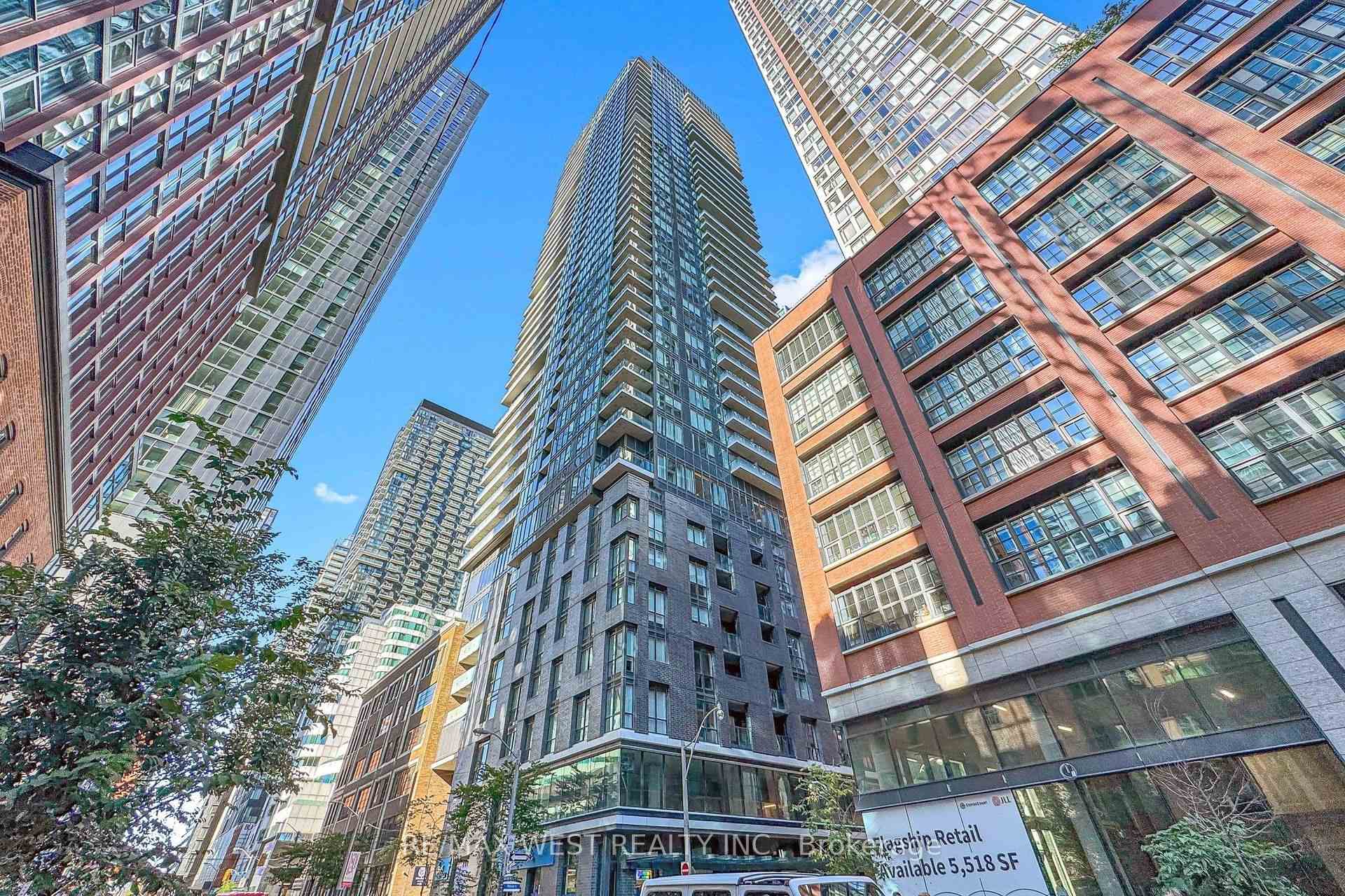 Photo 1 of Unit 4507, 115 Blue Jays Way, Toronto, Waterfront Communities — HOMEH