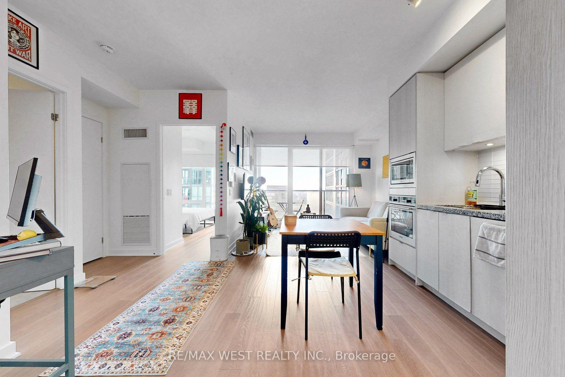 Photo 8 of Unit 4507, 115 Blue Jays Way, Toronto, Waterfront Communities — HOMEH