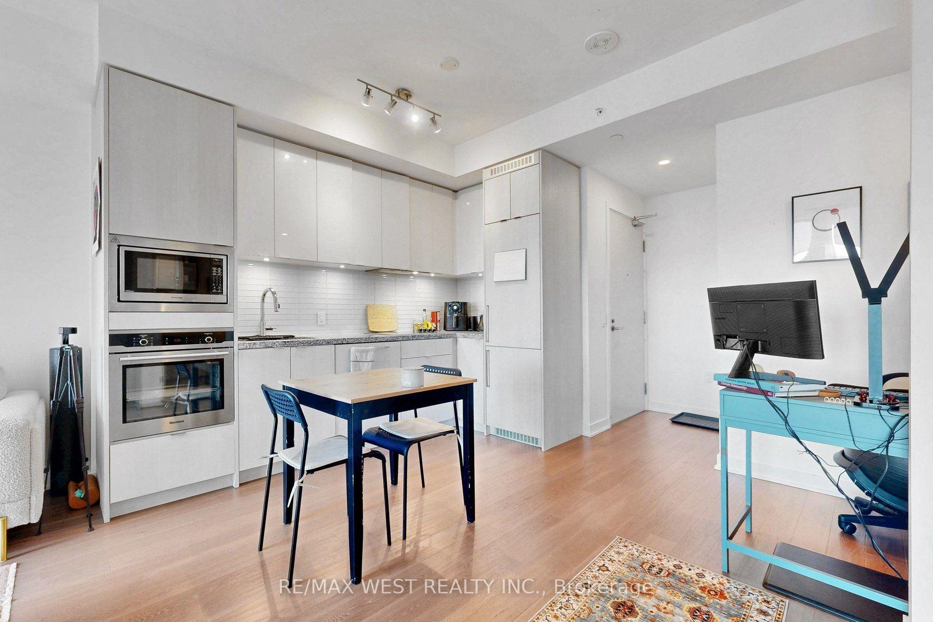 Photo 14 of Unit 4507, 115 Blue Jays Way, Toronto, Waterfront Communities — HOMEH