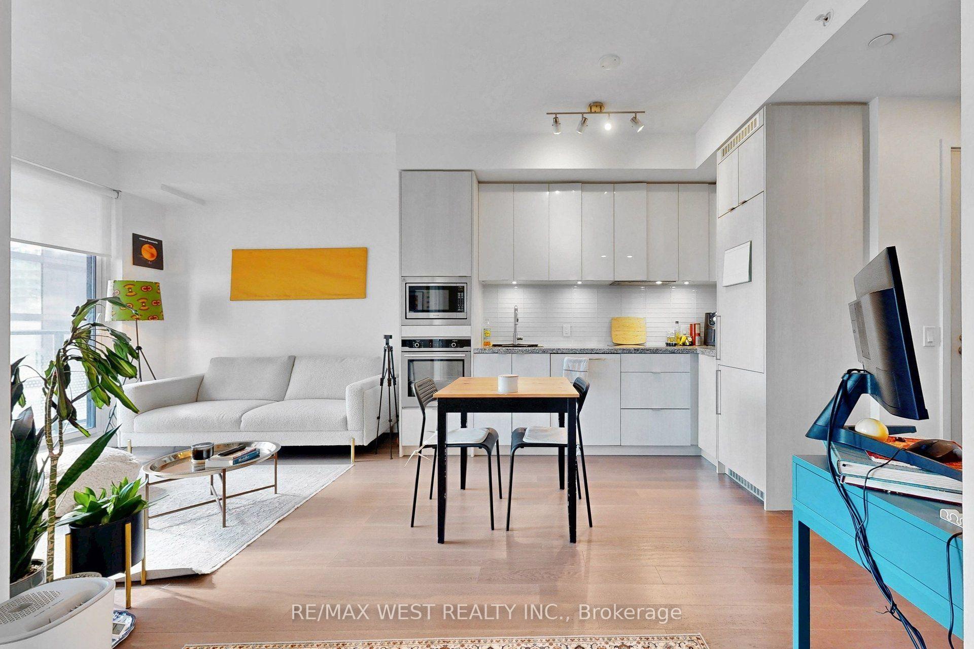 Photo 15 of Unit 4507, 115 Blue Jays Way, Toronto, Waterfront Communities — HOMEH
