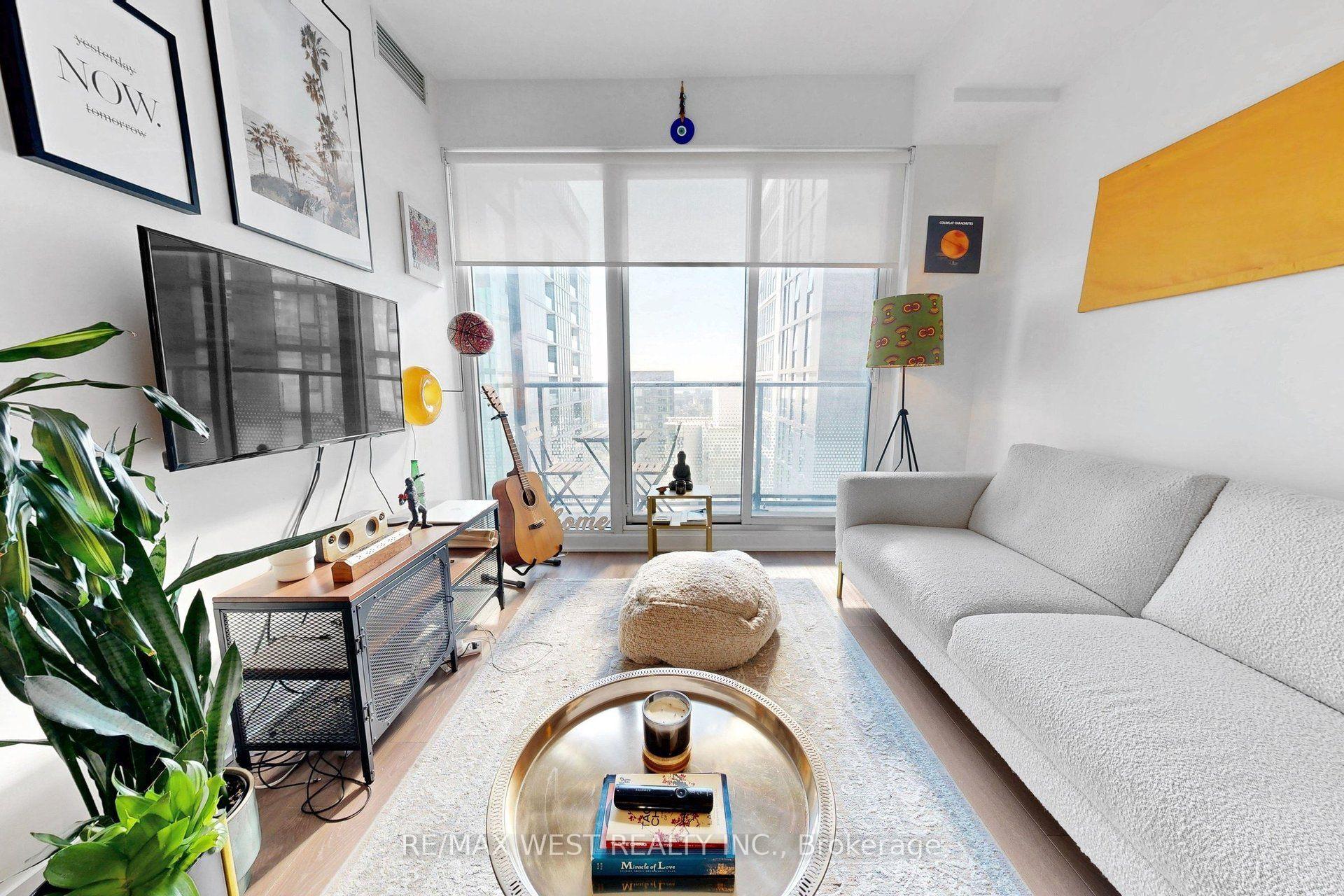 Photo 18 of Unit 4507, 115 Blue Jays Way, Toronto, Waterfront Communities — HOMEH