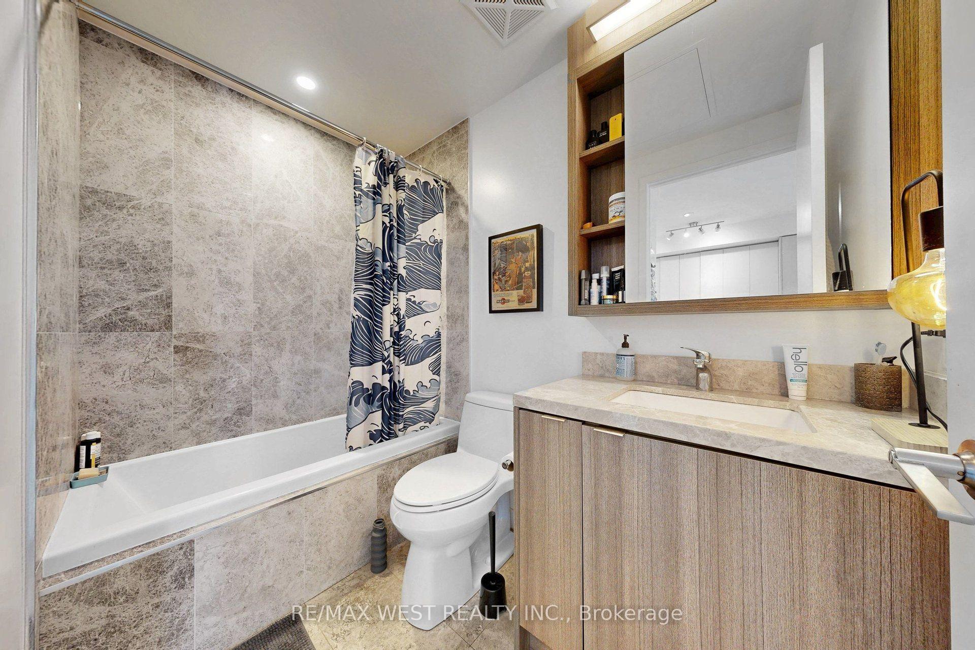 Photo 25 of Unit 4507, 115 Blue Jays Way, Toronto, Waterfront Communities — HOMEH
