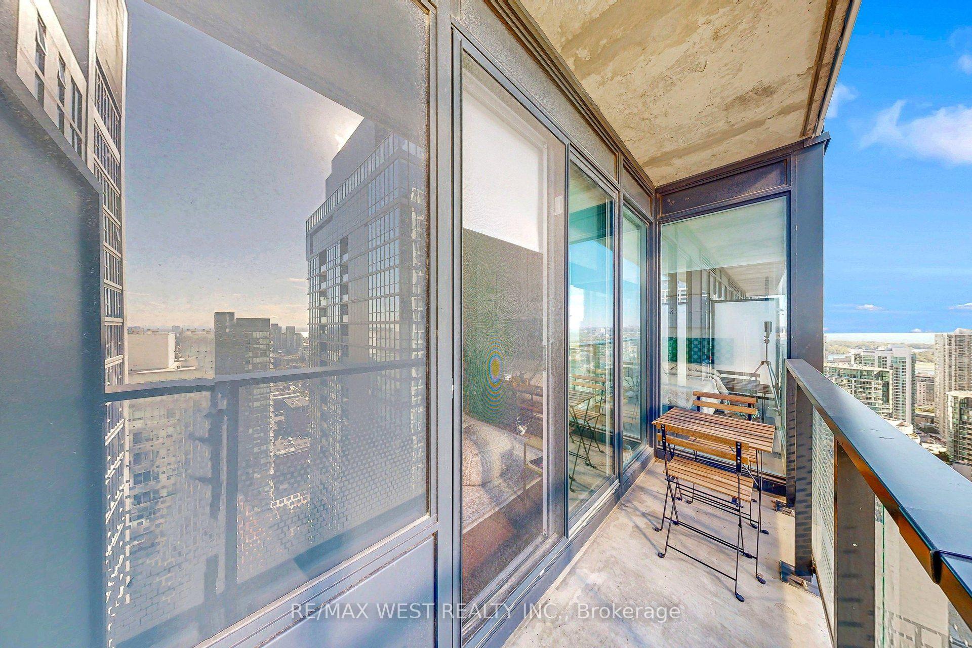Photo 27 of Unit 4507, 115 Blue Jays Way, Toronto, Waterfront Communities — HOMEH