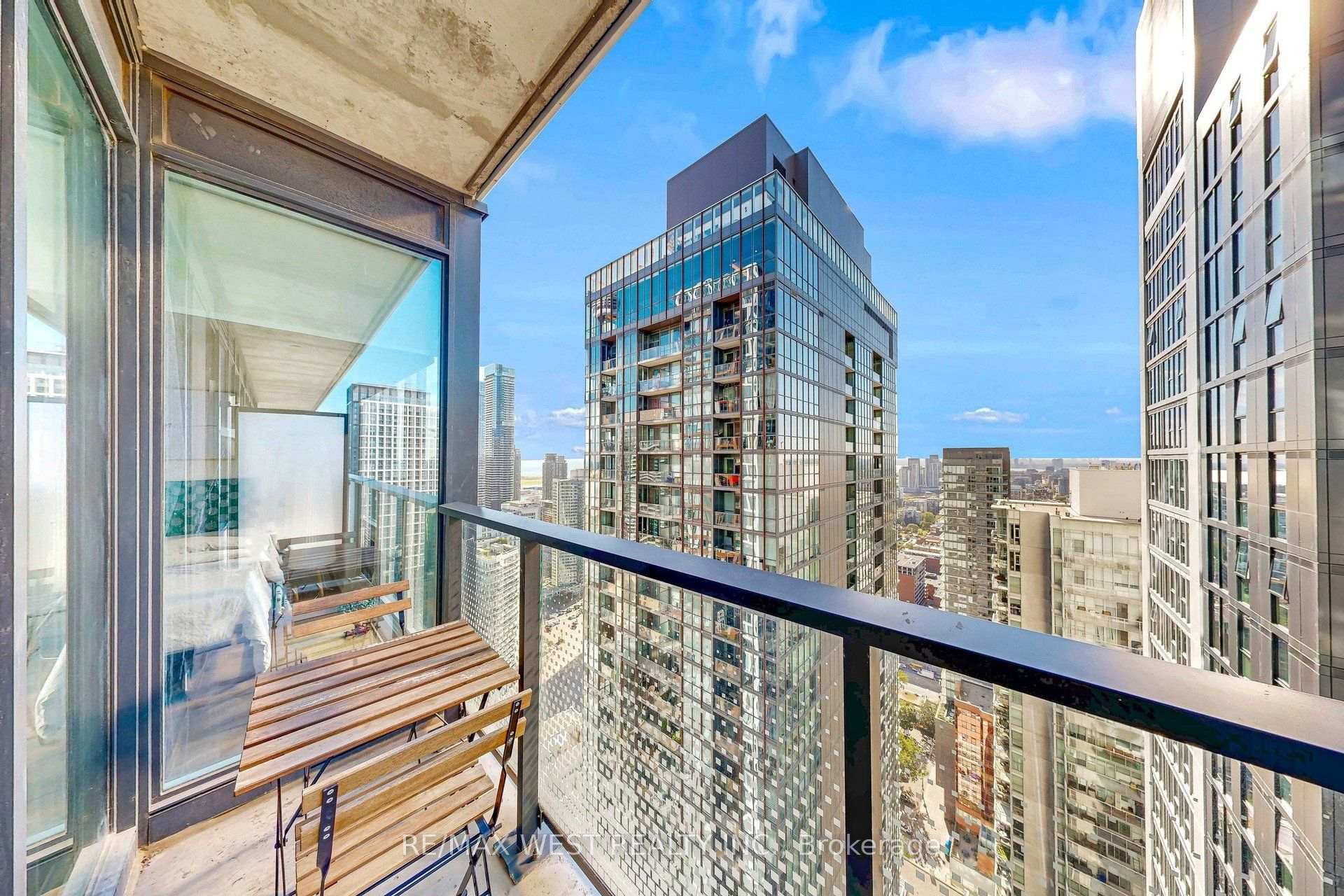 Photo 28 of Unit 4507, 115 Blue Jays Way, Toronto, Waterfront Communities — HOMEH