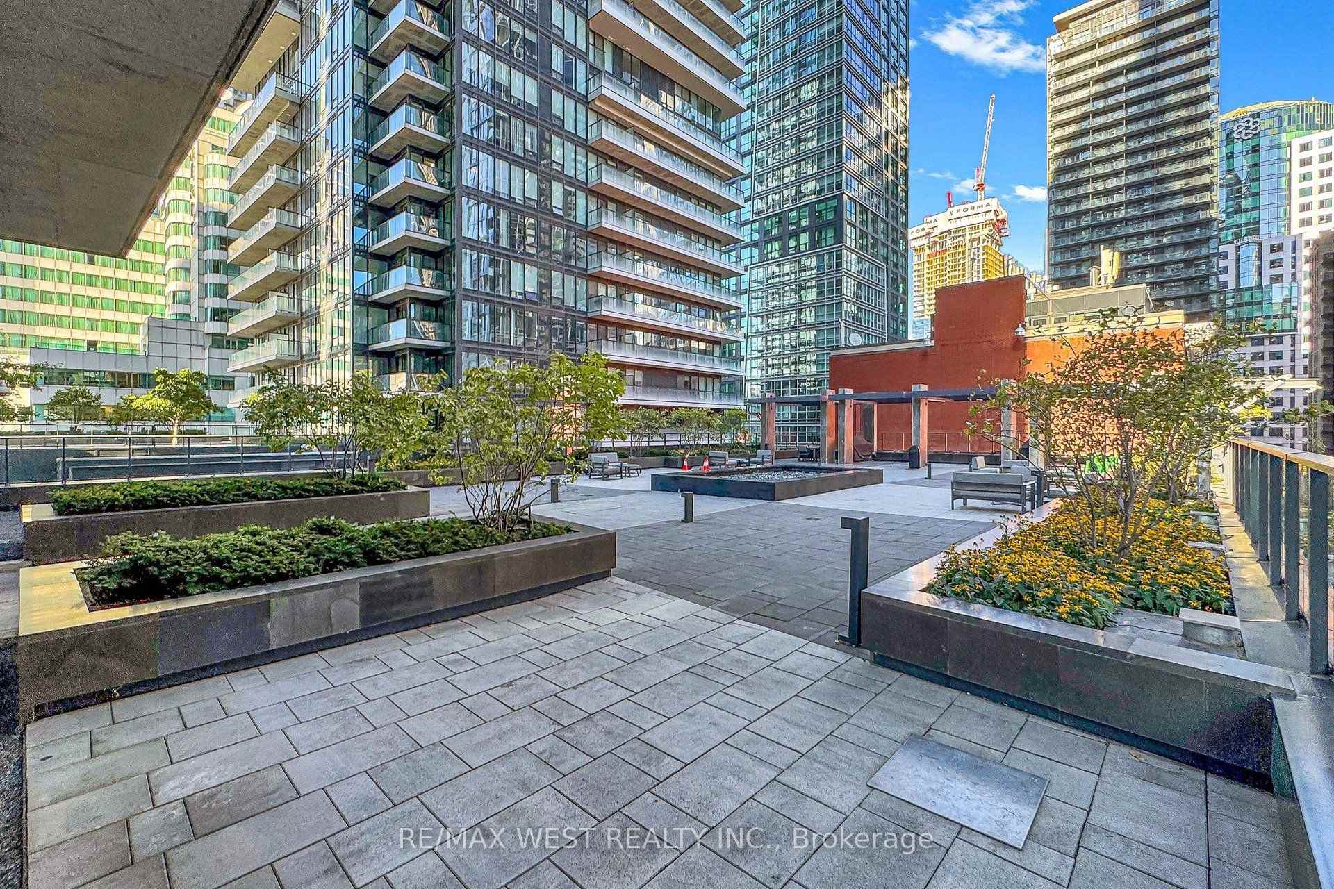 Photo 31 of Unit 4507, 115 Blue Jays Way, Toronto, Waterfront Communities — HOMEH