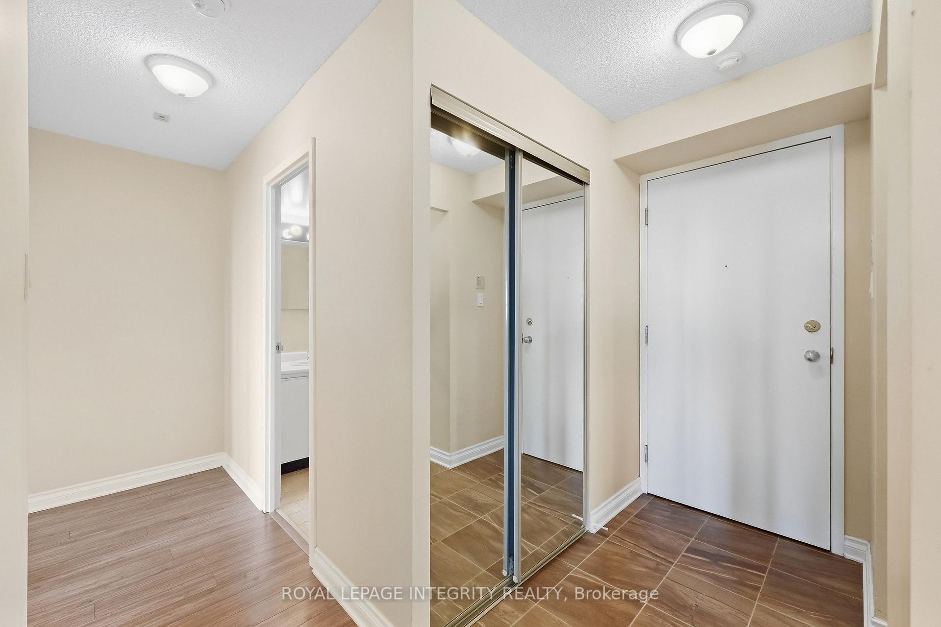 Photo 2 of Unit 808, 1025 Grenon Avenue, Ottawa, Fairfield Heights — HOMEH