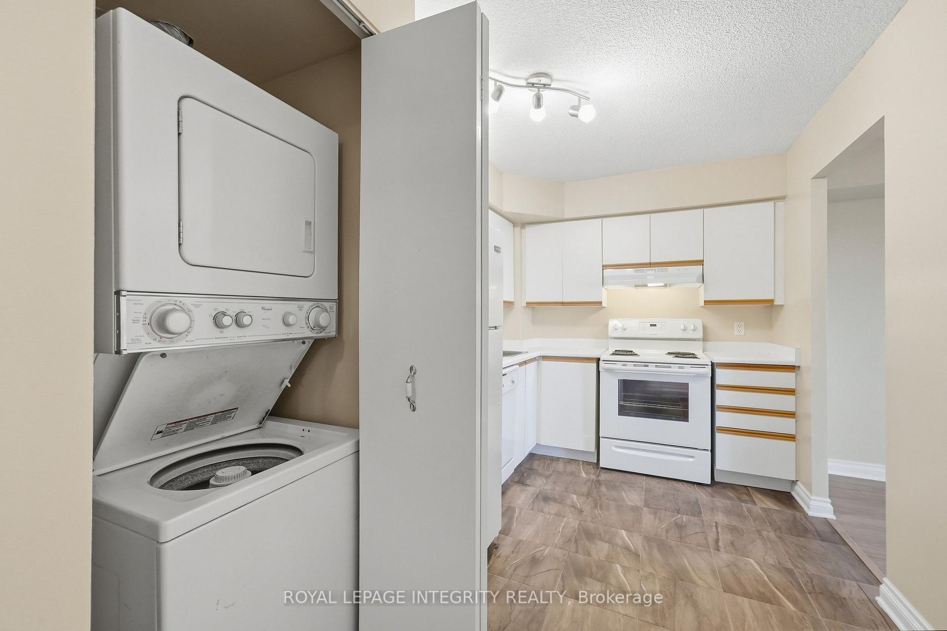 Photo 10 of Unit 808, 1025 Grenon Avenue, Ottawa, Fairfield Heights — HOMEH