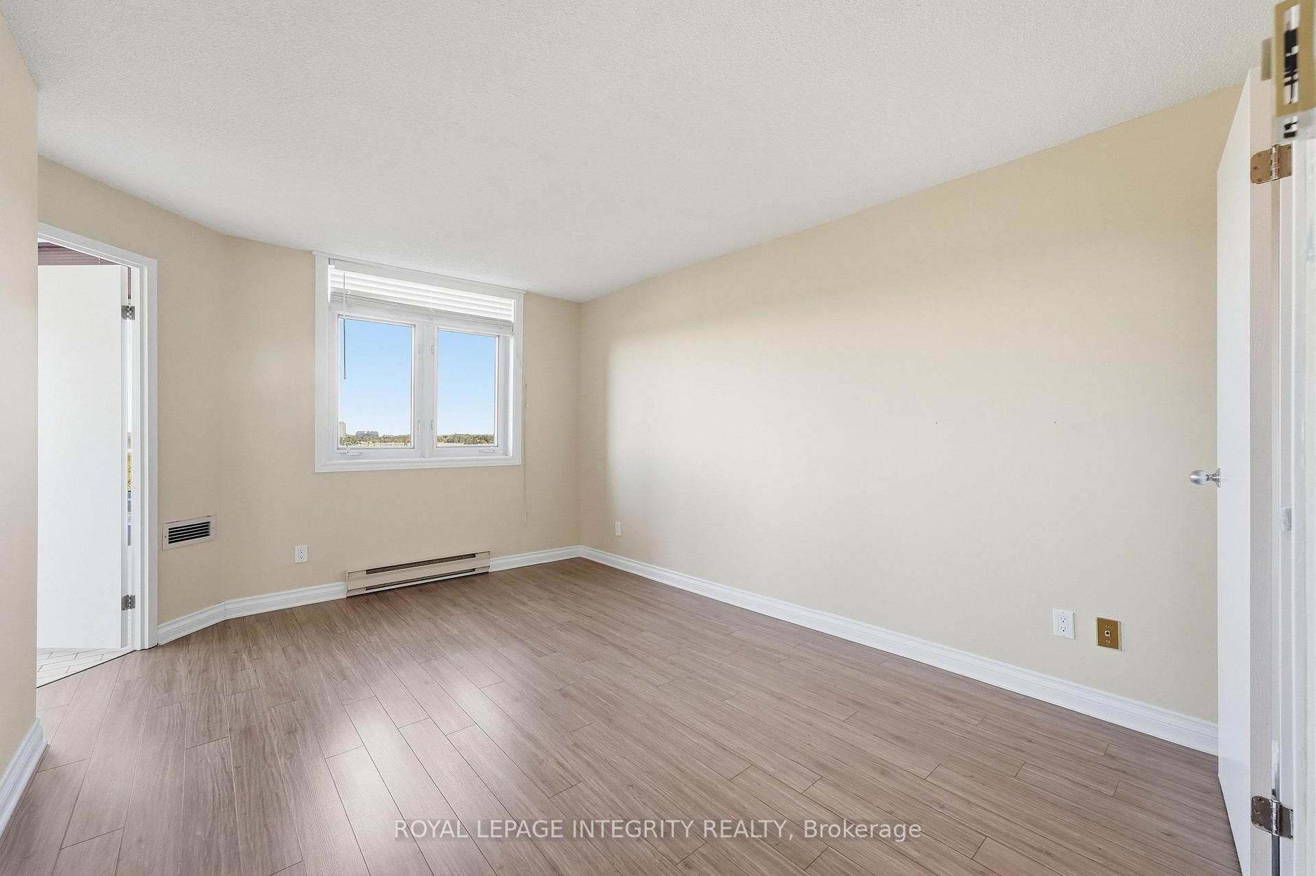 Photo 15 of Unit 808, 1025 Grenon Avenue, Ottawa, Fairfield Heights — HOMEH