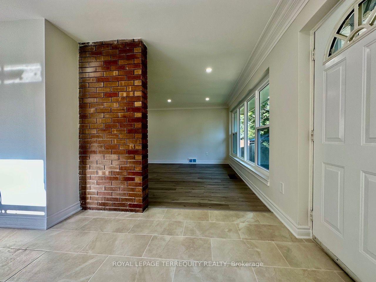 Photo 6 of Unit Main Level, 21 Janet Boulevard, Scarborough, Wexford-Maryvale — HOMEH