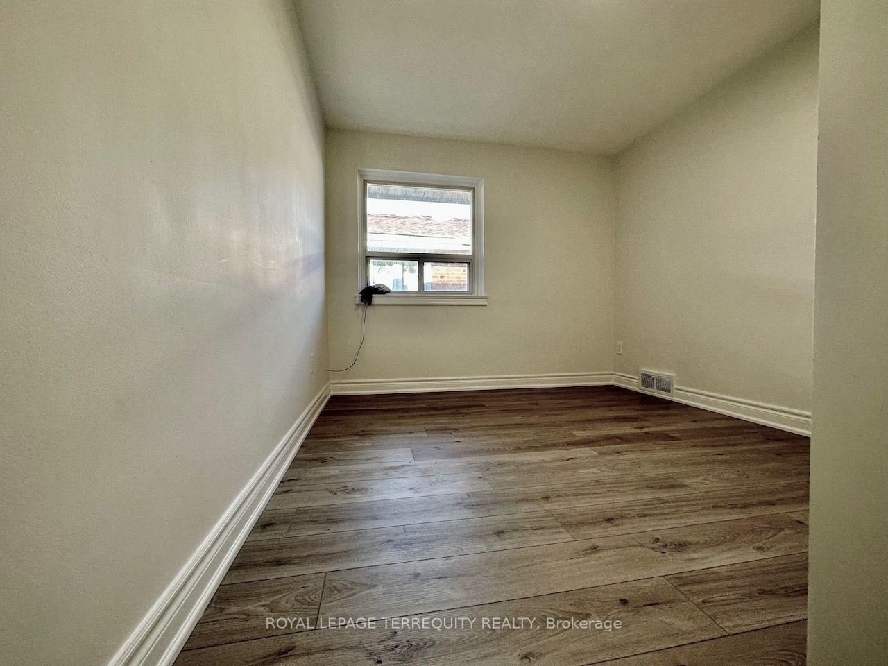 Photo 19 of Unit Main Level, 21 Janet Boulevard, Scarborough, Wexford-Maryvale — HOMEH