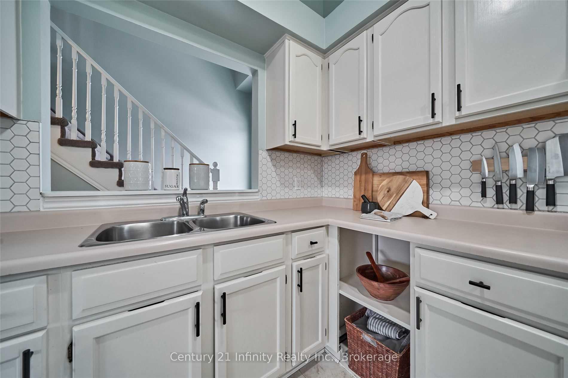 Photo 12 of Unit H2, 1661 Nash Road, Clarington, Courtice — HOMEH