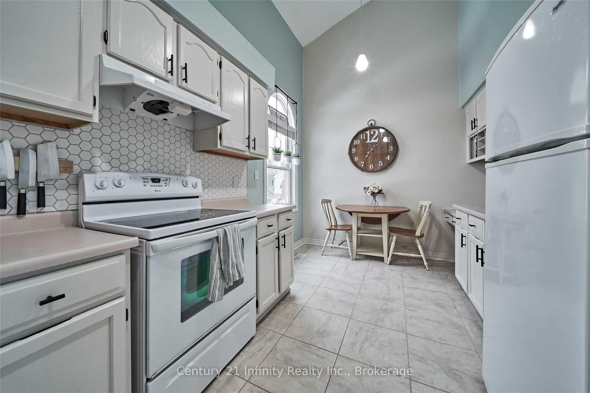 Photo 13 of Unit H2, 1661 Nash Road, Clarington, Courtice — HOMEH