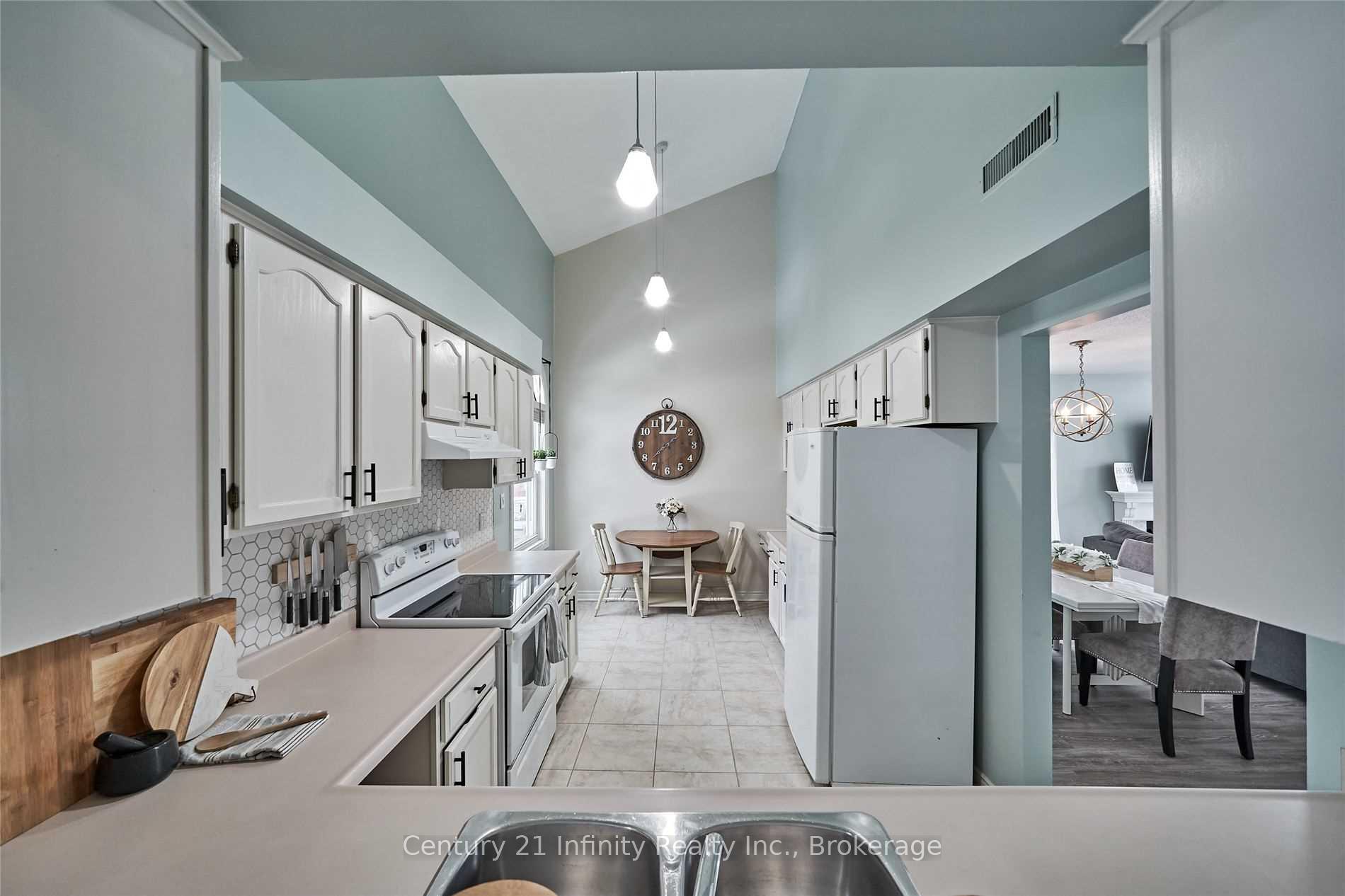 Photo 15 of Unit H2, 1661 Nash Road, Clarington, Courtice — HOMEH