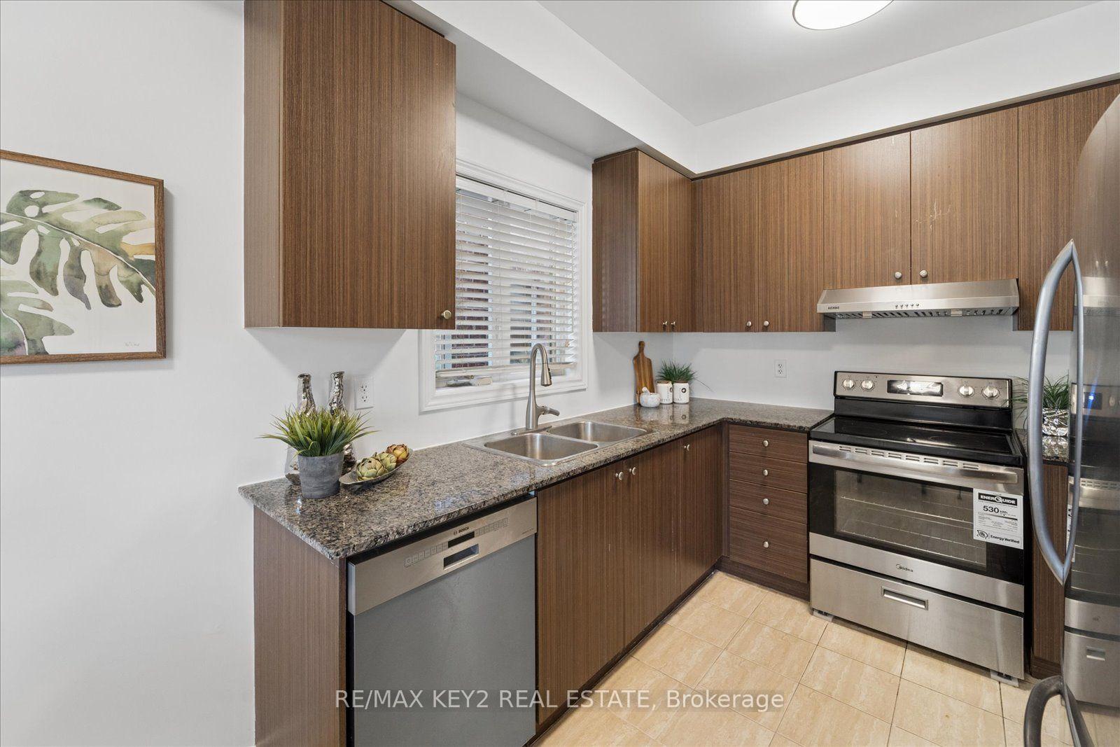 Photo 11 of 2458 Earl Grey Avenue, Pickering, Duffin Heights — HOMEH