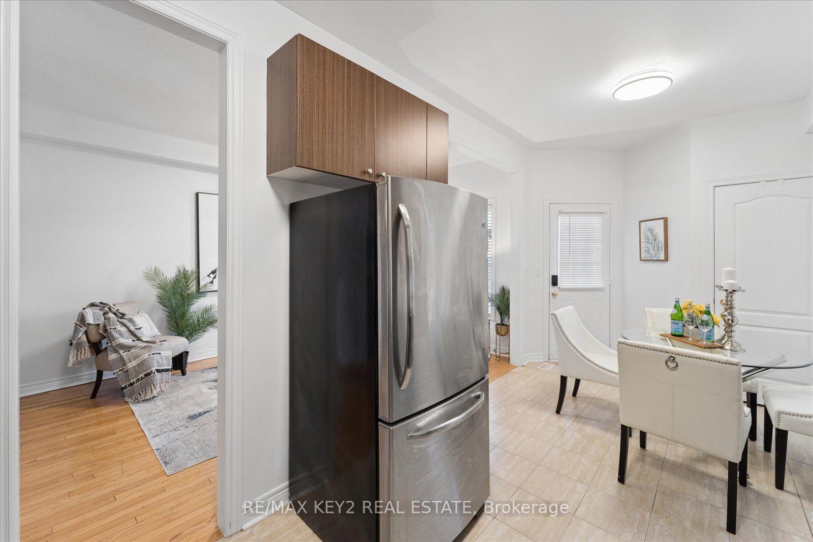 Photo 12 of 2458 Earl Grey Avenue, Pickering, Duffin Heights — HOMEH
