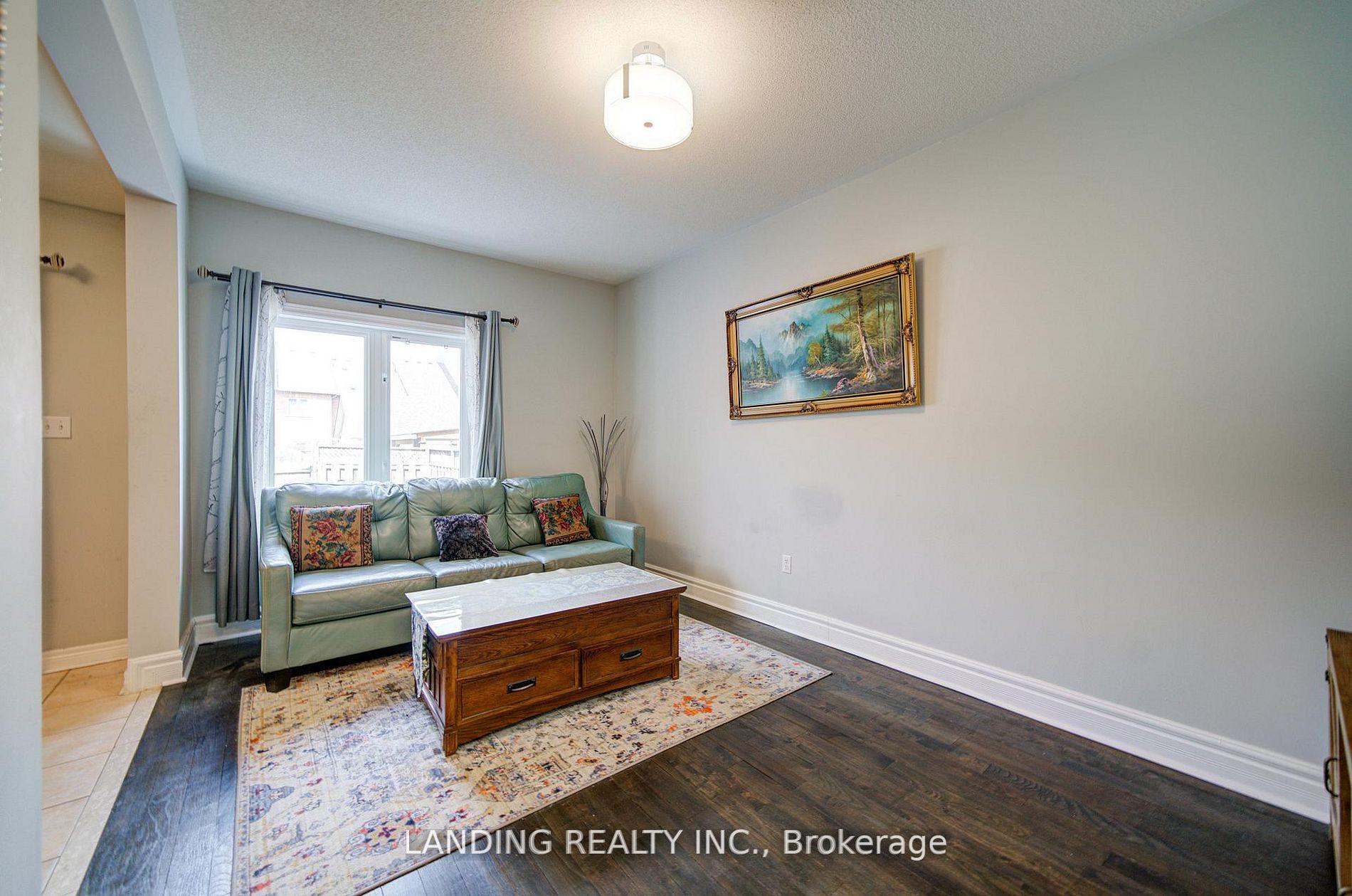Photo 12 of 36 John Gary Drive, Markham, Village Green-South Unionville — HOMEH