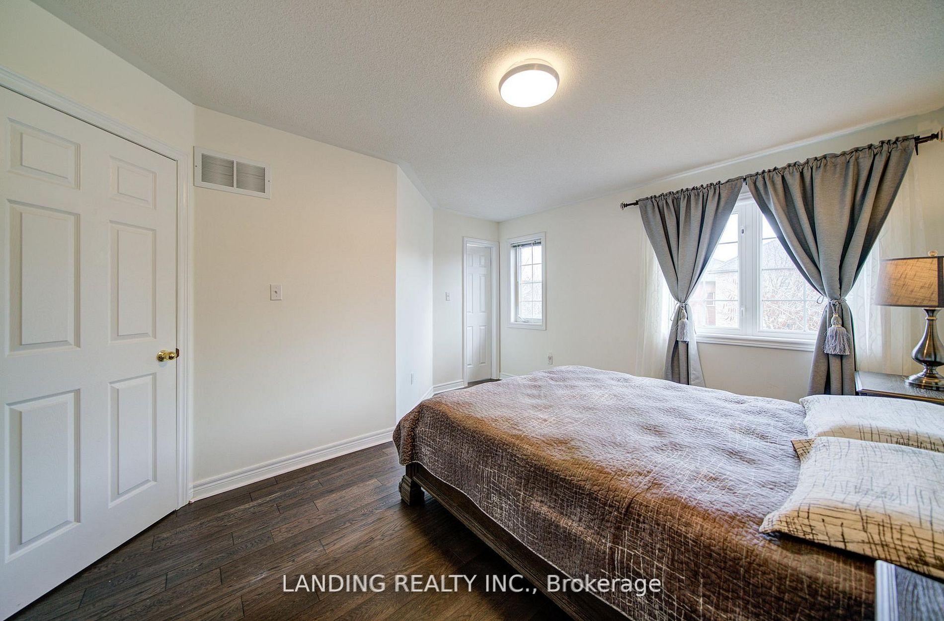 Photo 14 of 36 John Gary Drive, Markham, Village Green-South Unionville — HOMEH