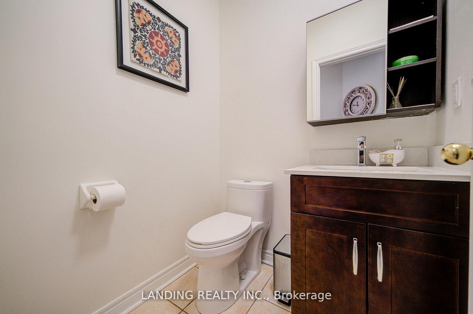 Photo 17 of 36 John Gary Drive, Markham, Village Green-South Unionville — HOMEH