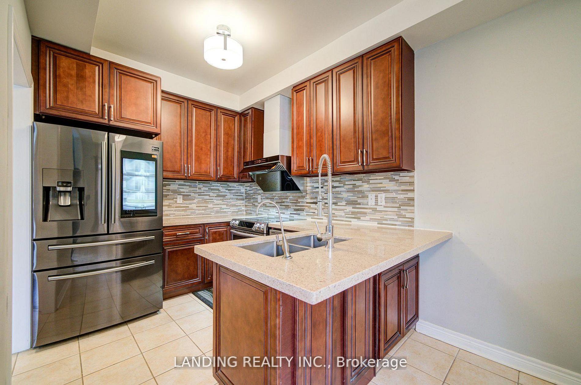 Photo 26 of 36 John Gary Drive, Markham, Village Green-South Unionville — HOMEH