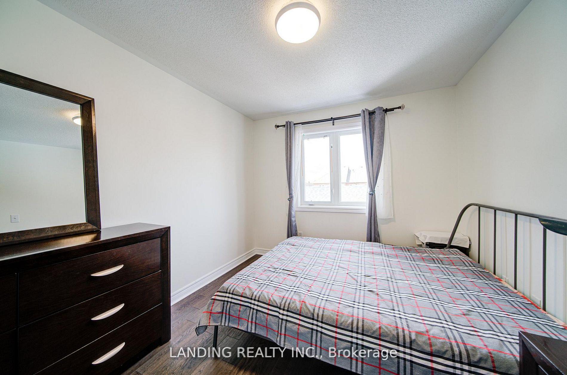 Photo 27 of 36 John Gary Drive, Markham, Village Green-South Unionville — HOMEH
