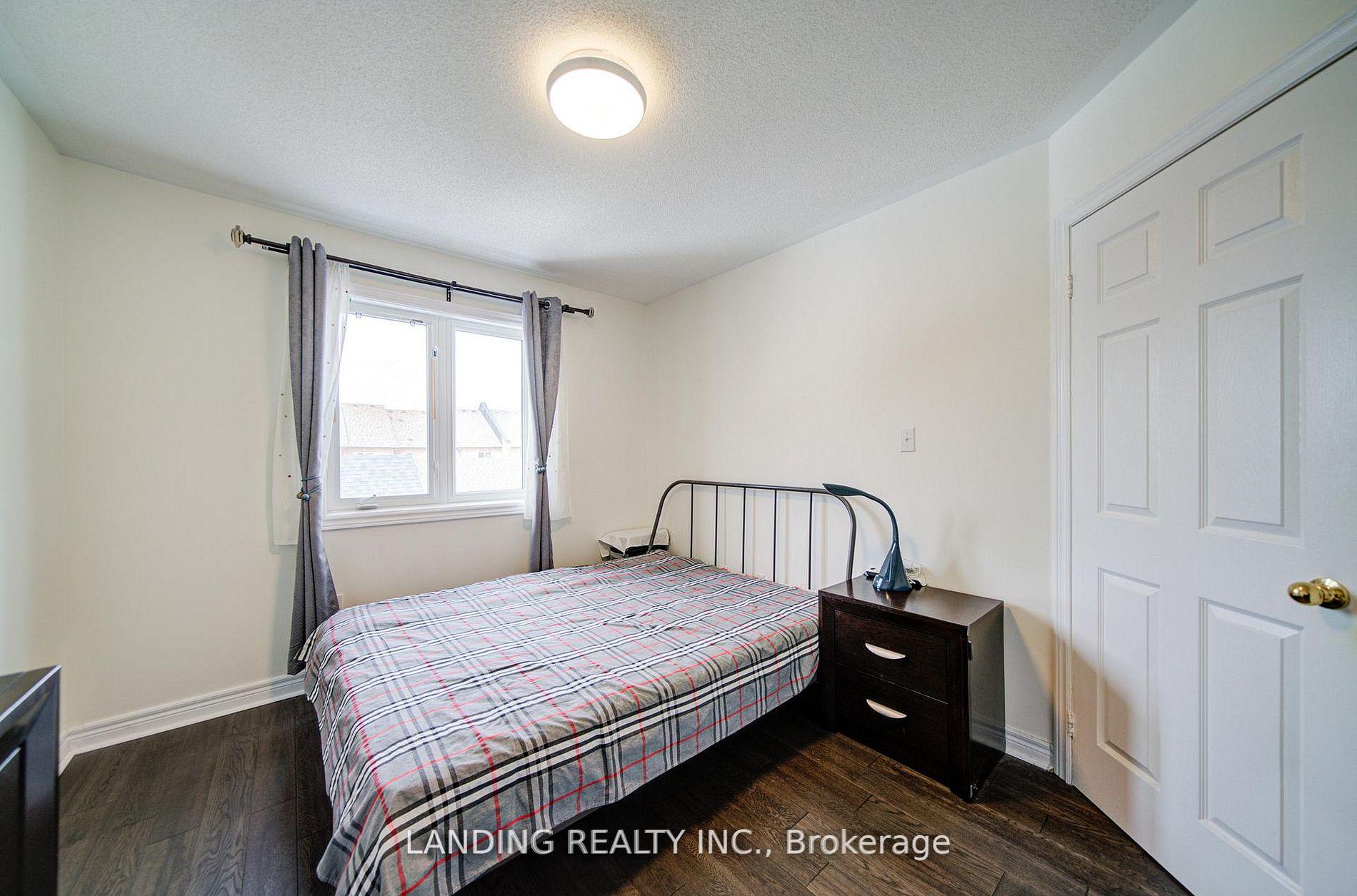 Photo 28 of 36 John Gary Drive, Markham, Village Green-South Unionville — HOMEH