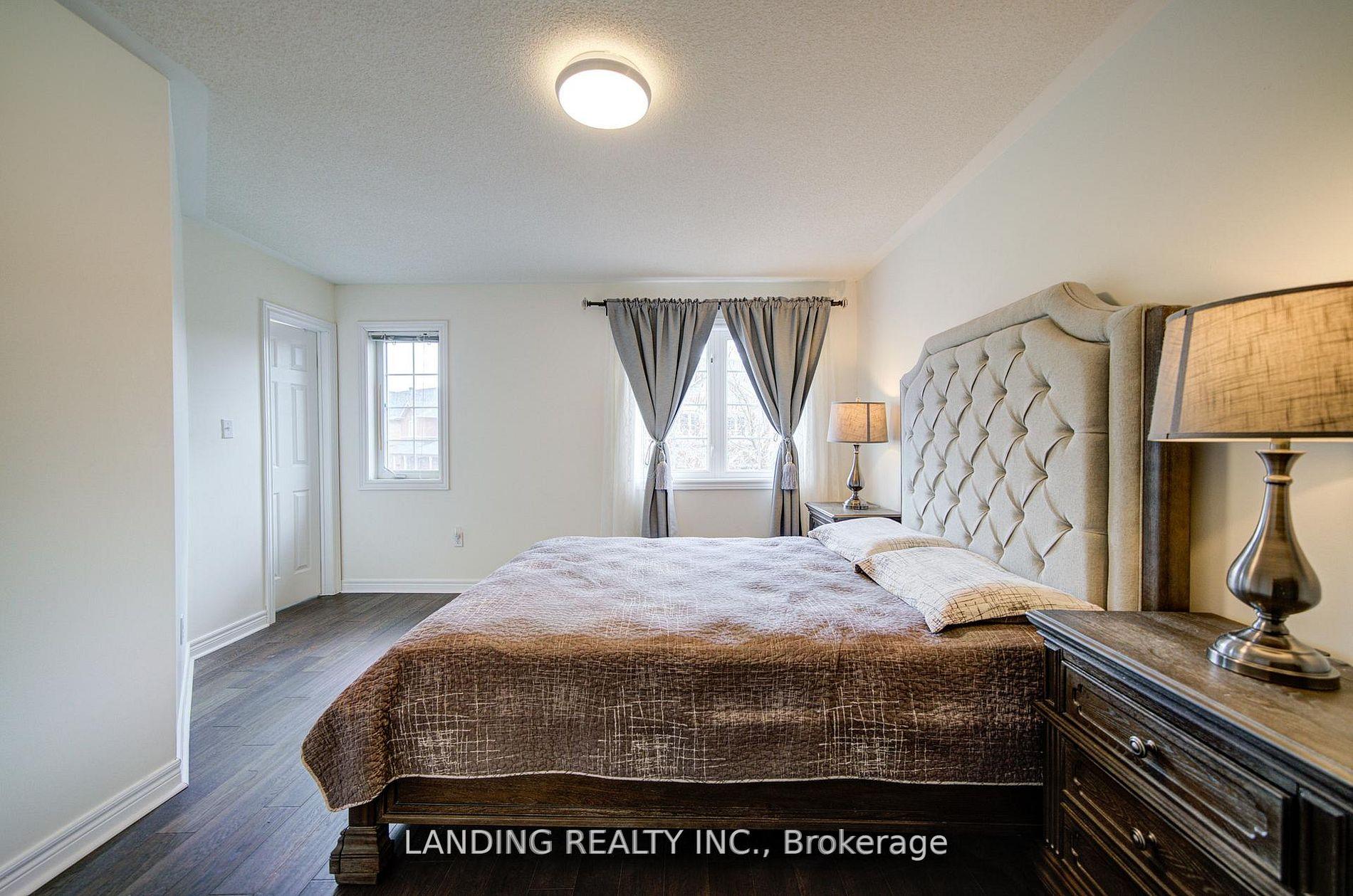 Photo 29 of 36 John Gary Drive, Markham, Village Green-South Unionville — HOMEH