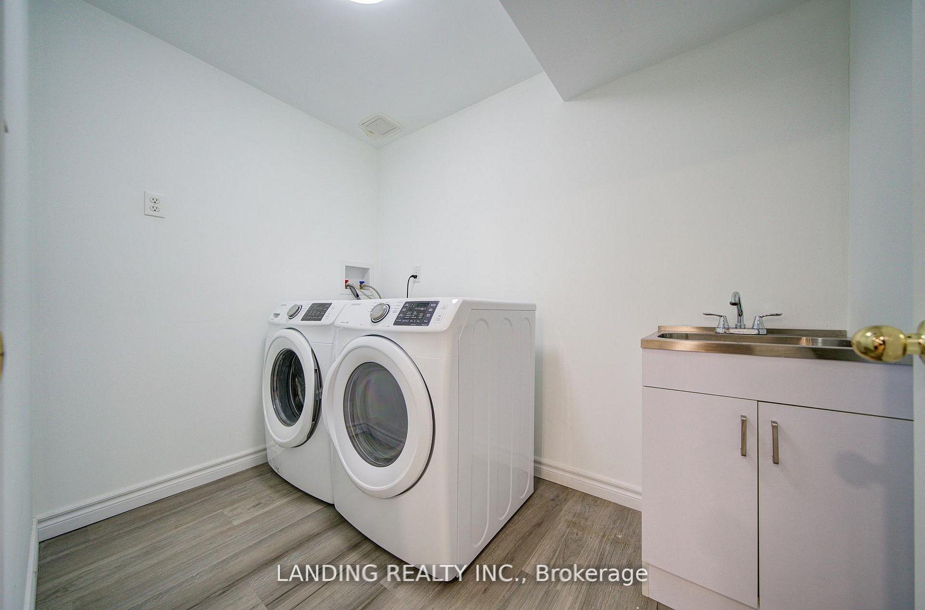 Photo 33 of 36 John Gary Drive, Markham, Village Green-South Unionville — HOMEH