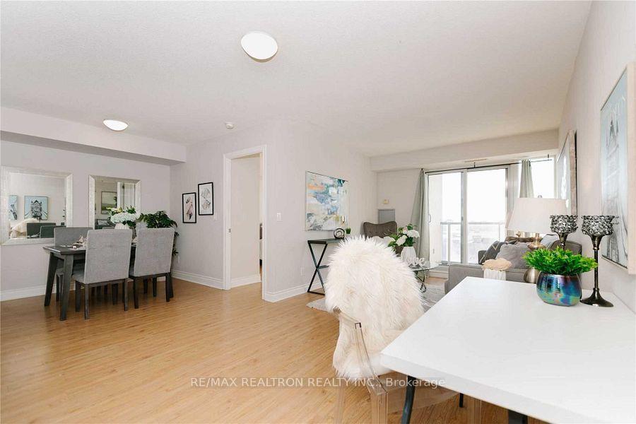 Photo 10 of Unit 501, 7 North Park Road, Vaughan, Beverley Glen — HOMEH