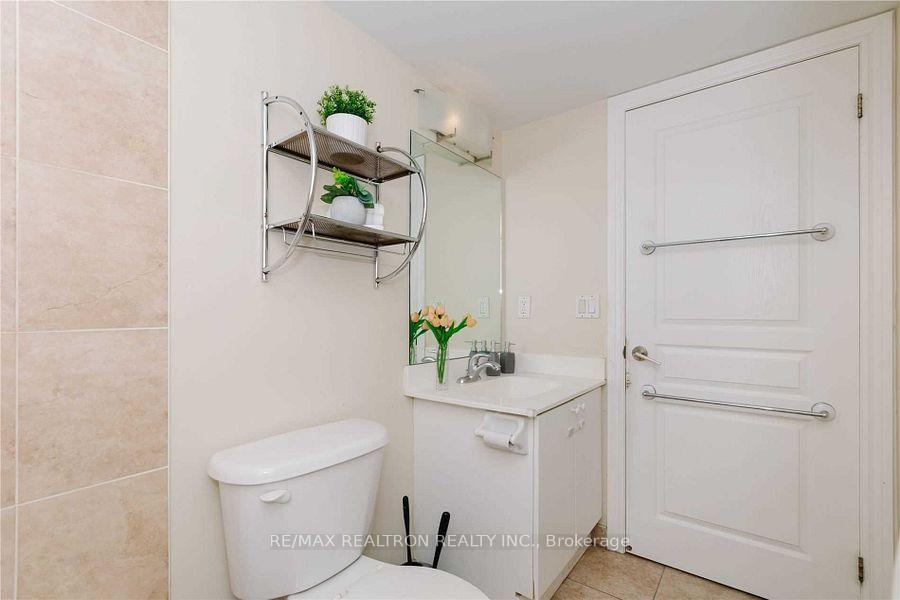 Photo 14 of Unit 501, 7 North Park Road, Vaughan, Beverley Glen — HOMEH