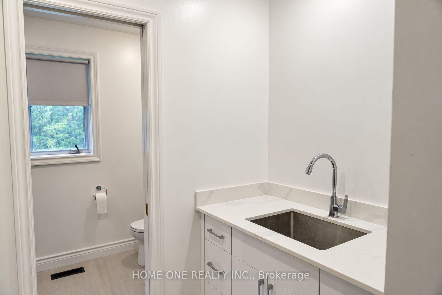 Photo 8 of 10934 Warden Avenue, Markham, Victoria Square — HOMEH