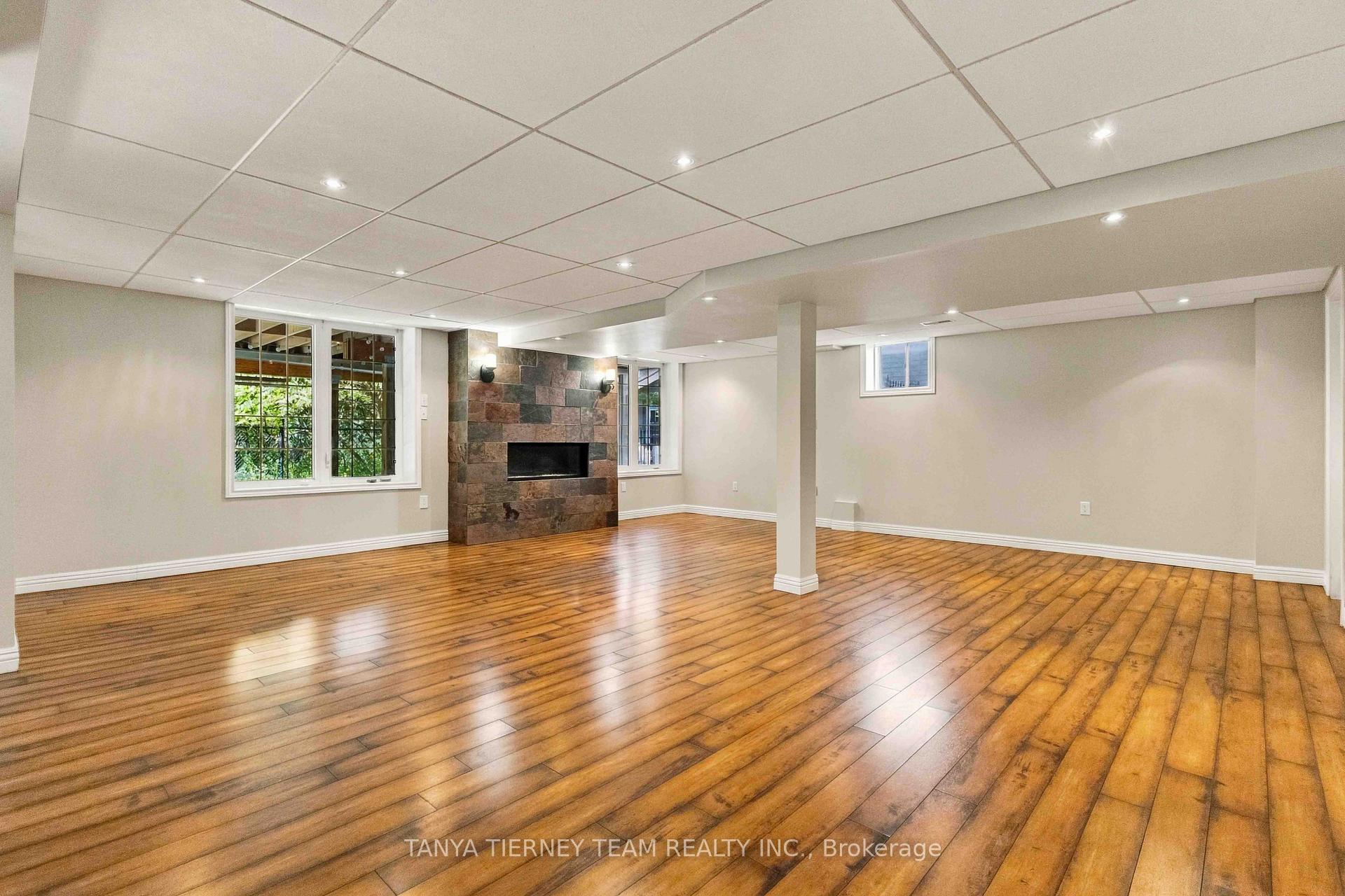 Photo 43 of 4 Branthaven Court, Whitby, Brooklin — HOMEH