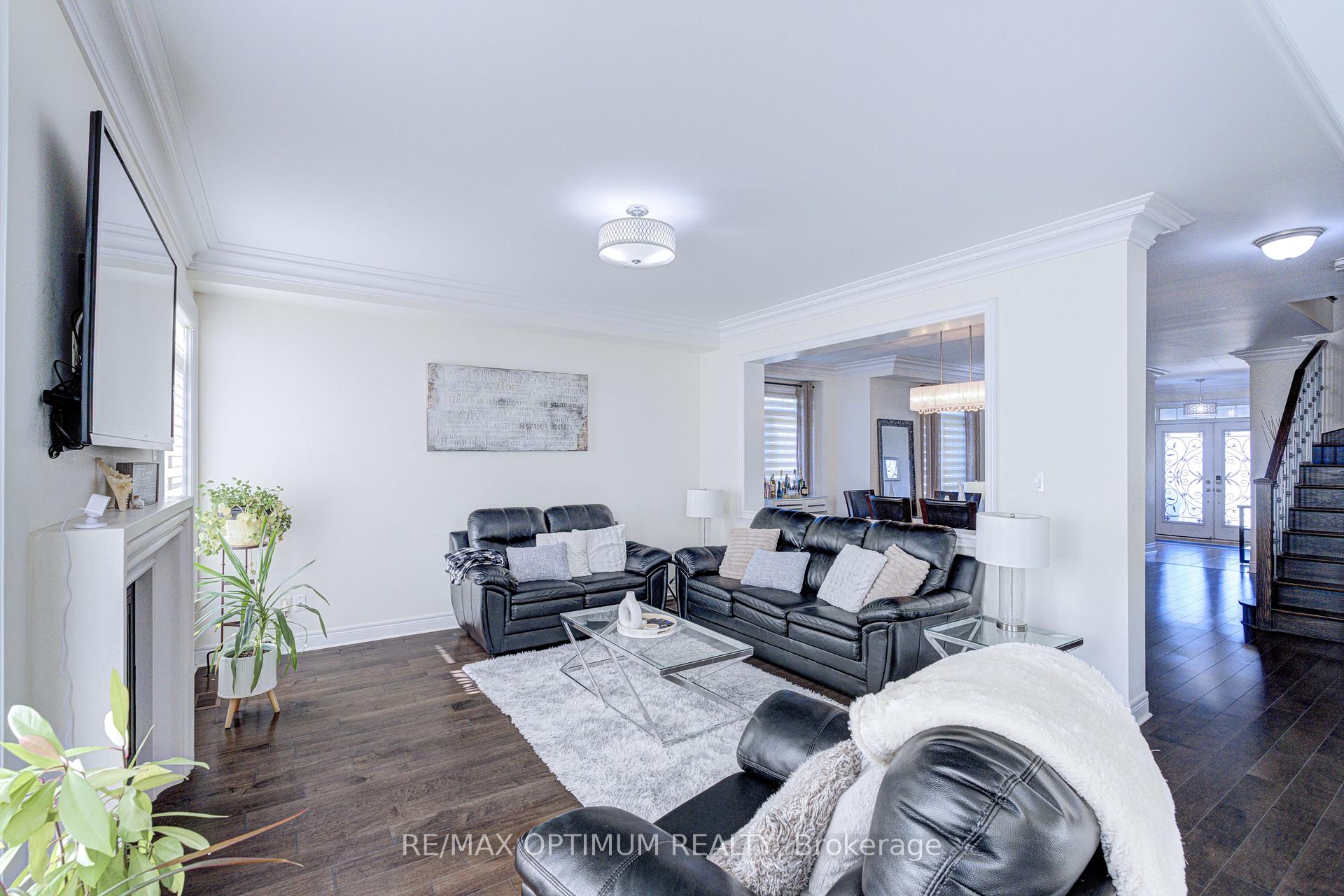 Photo 14 of 2 Stonecrop Road, Brampton, Bram West — HOMEH