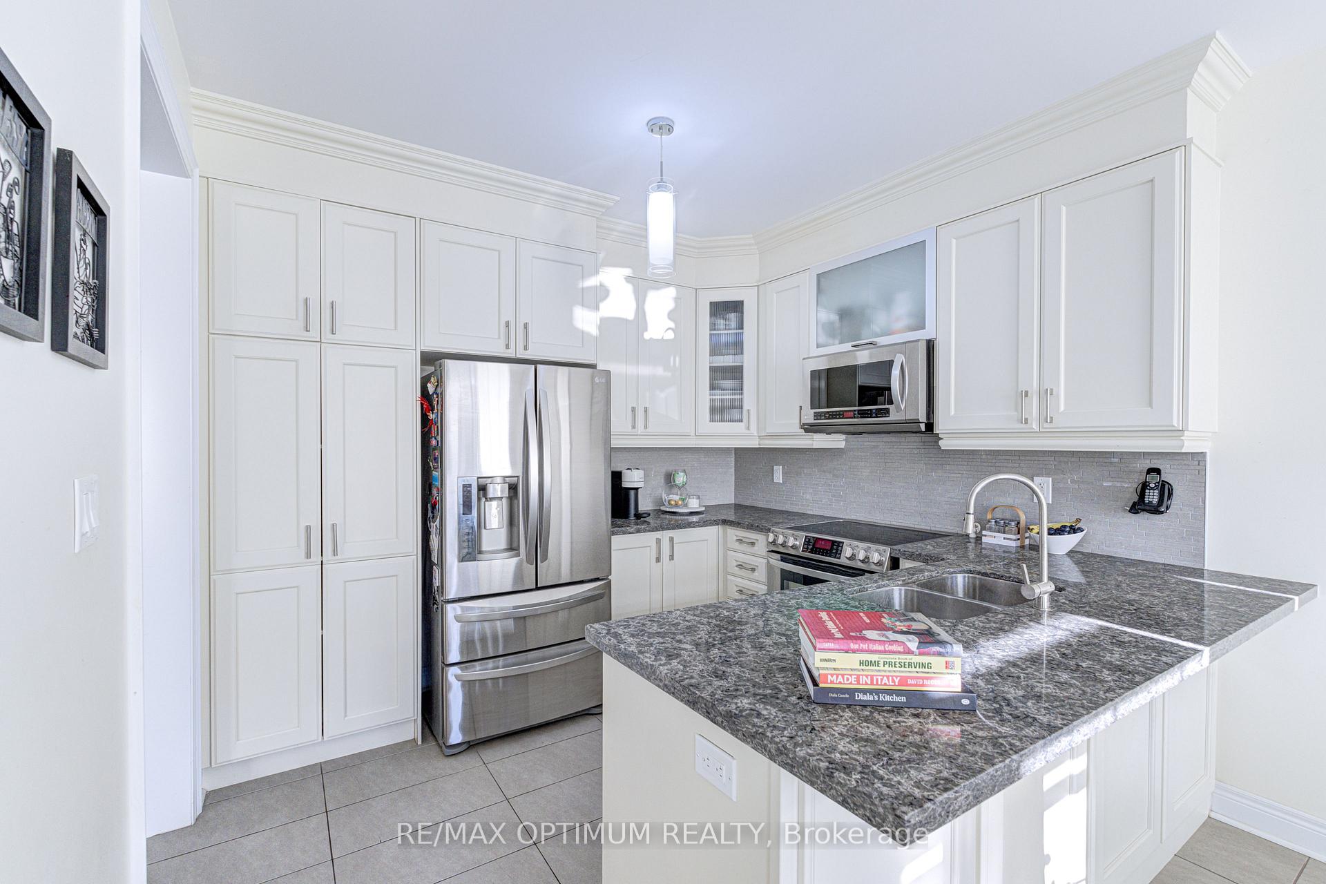 Photo 18 of 2 Stonecrop Road, Brampton, Bram West — HOMEH