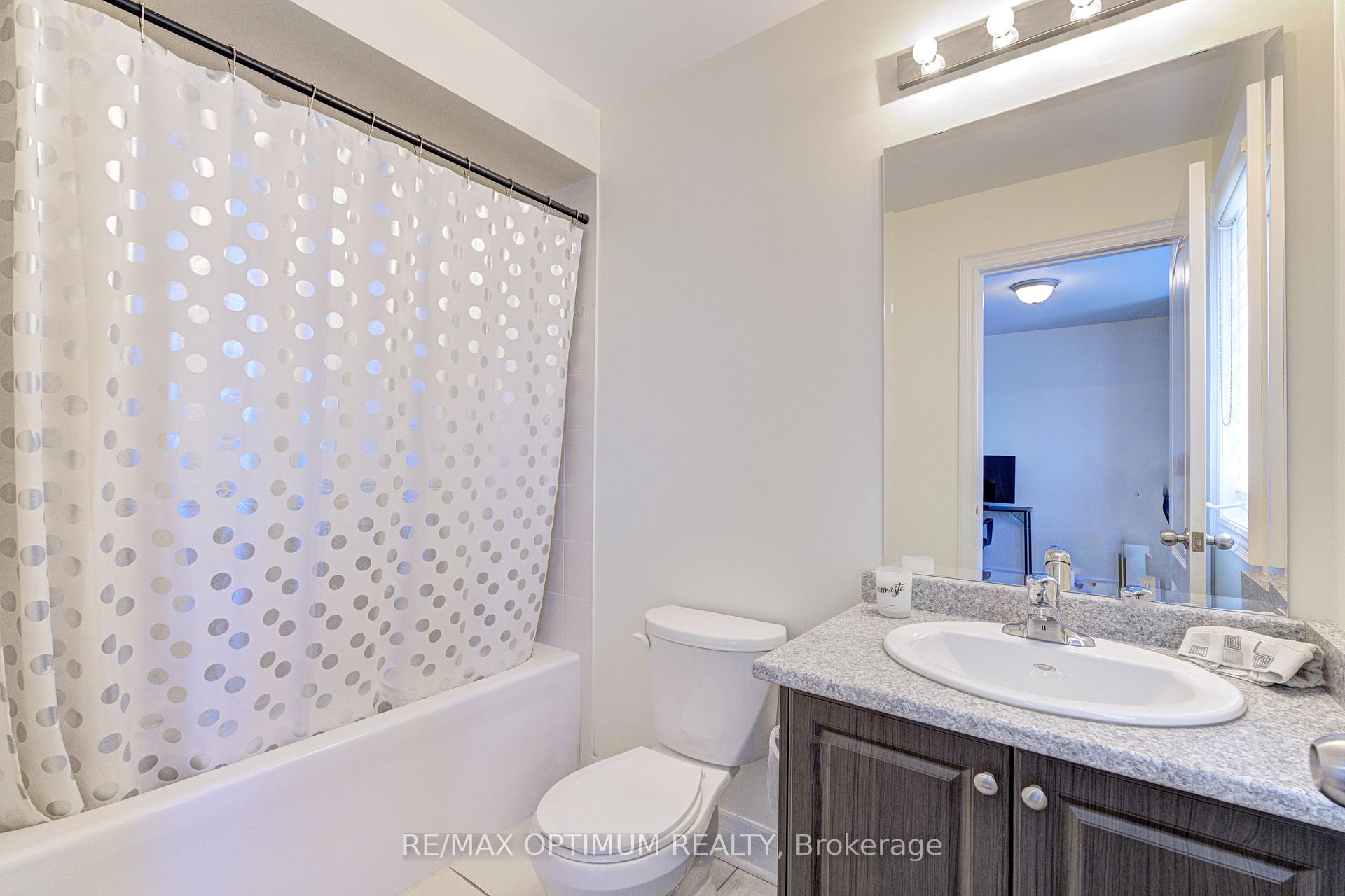 Photo 37 of 2 Stonecrop Road, Brampton, Bram West — HOMEH