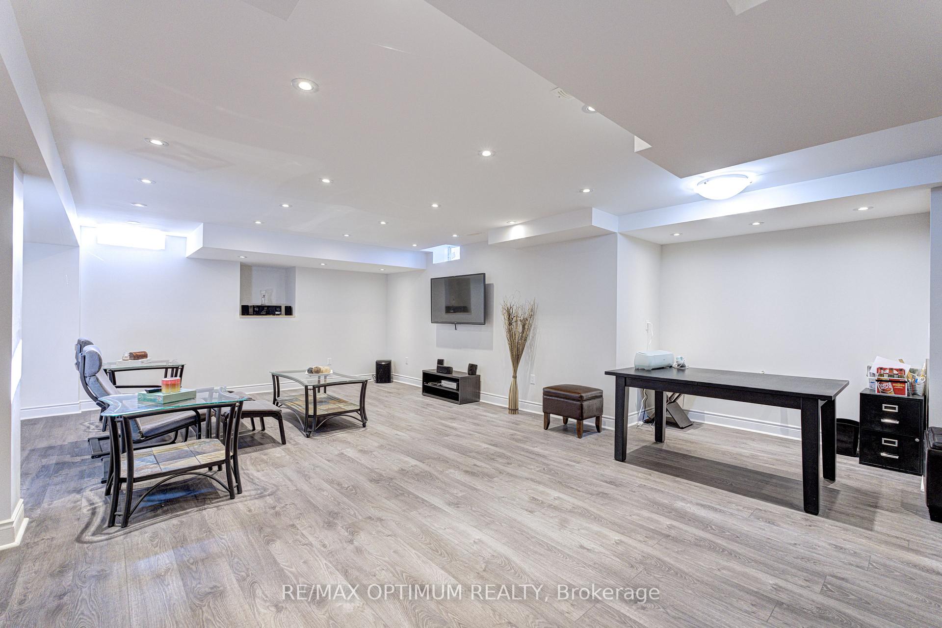 Photo 40 of 2 Stonecrop Road, Brampton, Bram West — HOMEH