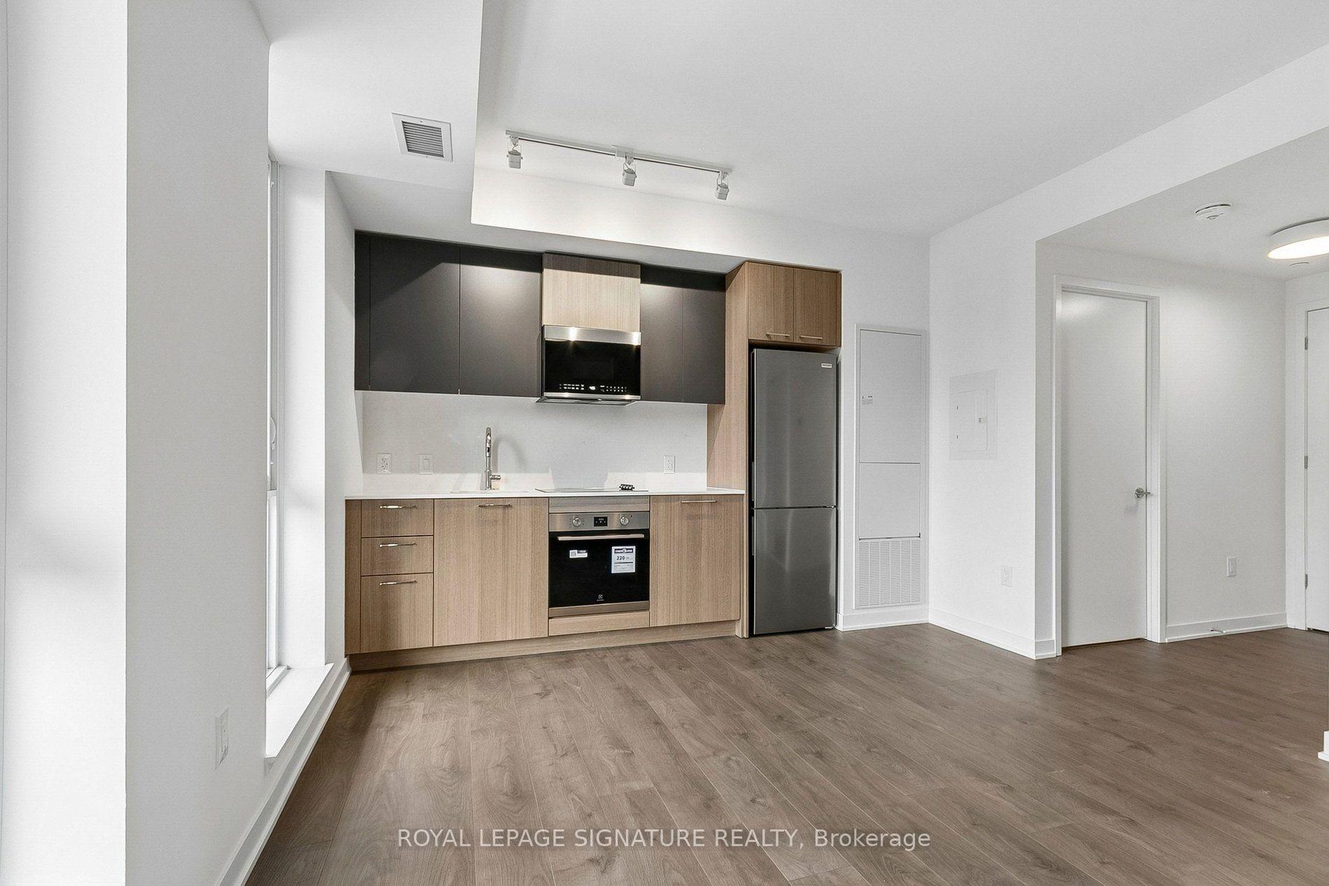 Photo 3 of Unit 809, 10 Oak Street, Toronto, Regent Park — HOMEH