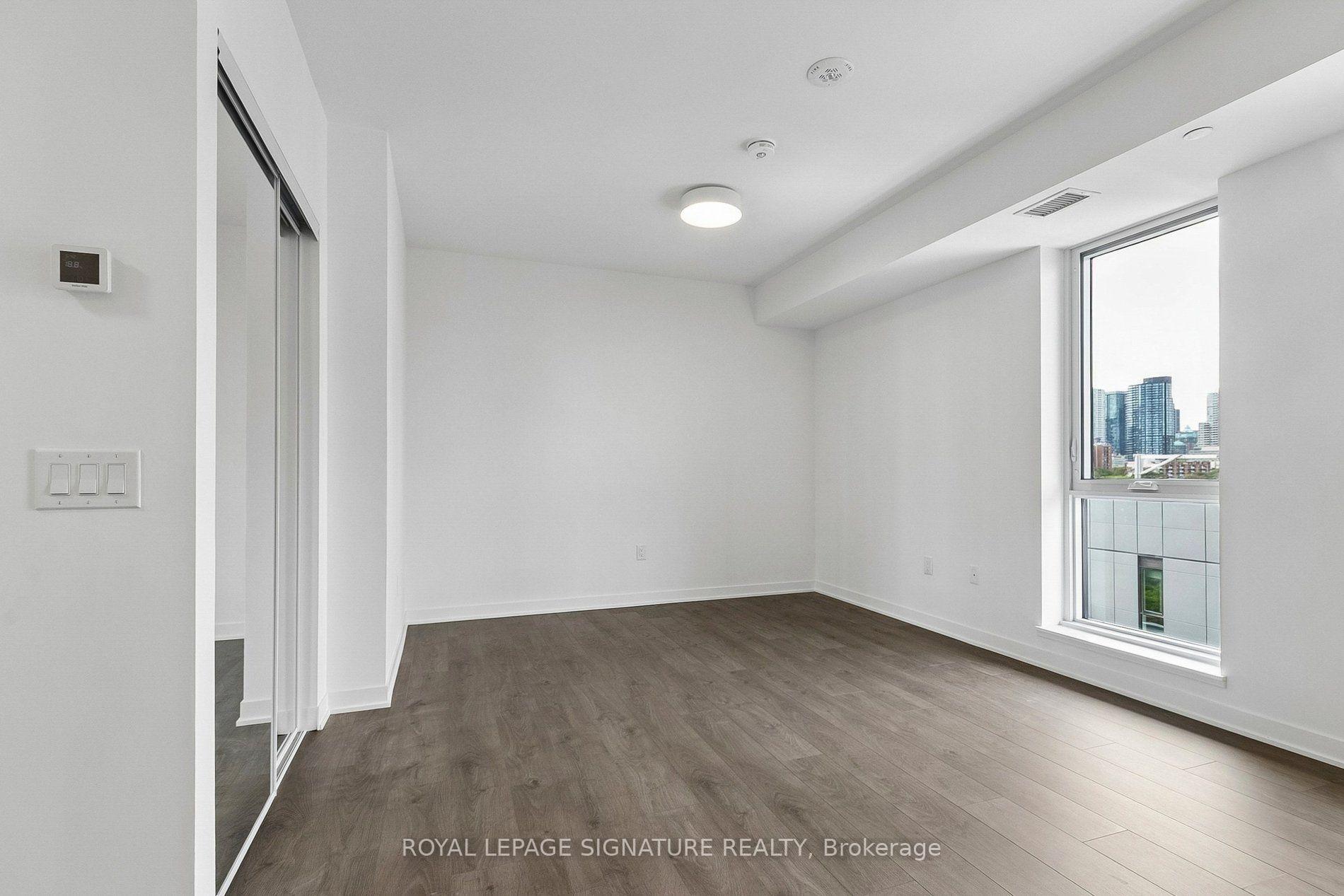 Photo 7 of Unit 809, 10 Oak Street, Toronto, Regent Park — HOMEH