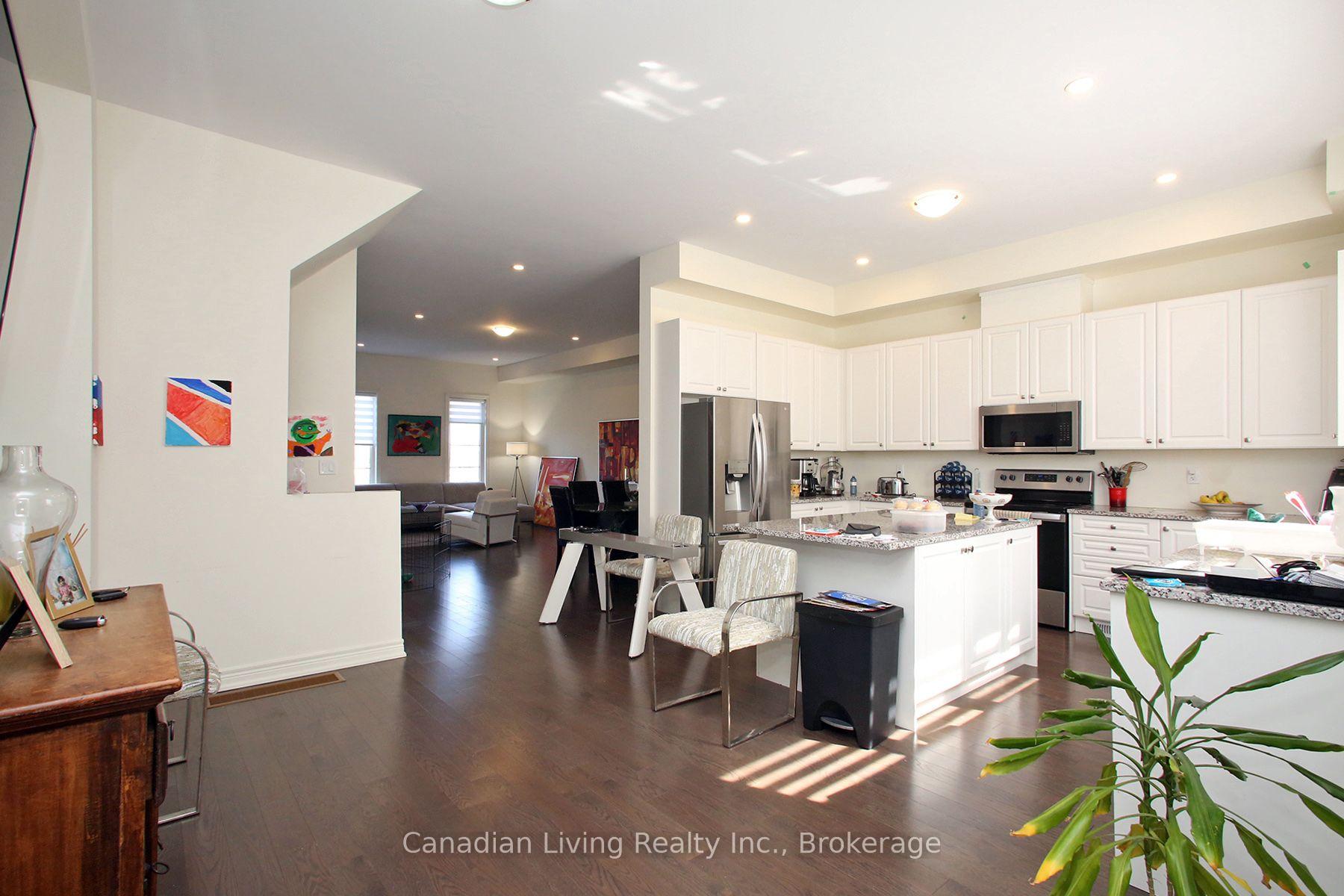 Photo 7 of 9450 Bayview Avenue, Richmond Hill, Observatory — HOMEH