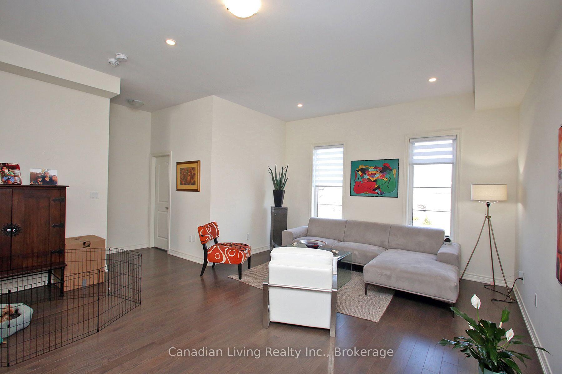 Photo 9 of 9450 Bayview Avenue, Richmond Hill, Observatory — HOMEH