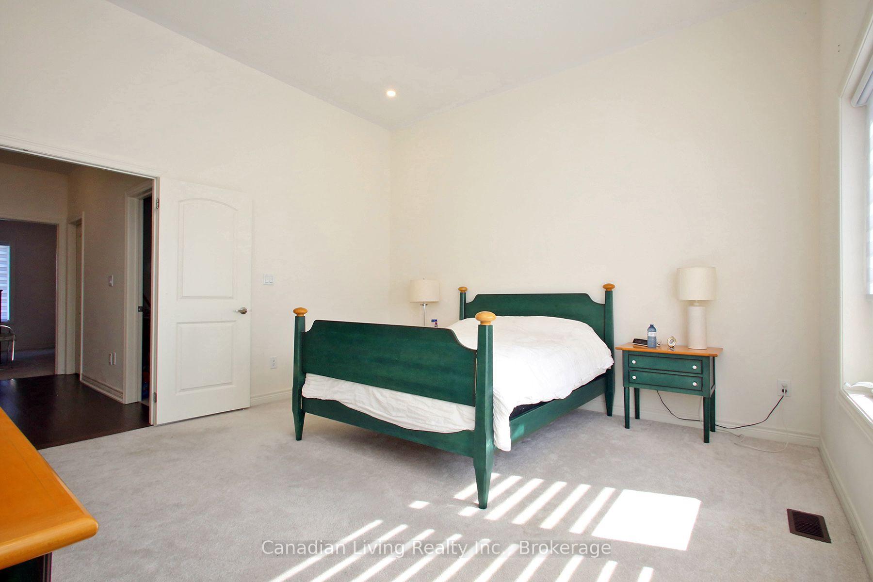 Photo 21 of 9450 Bayview Avenue, Richmond Hill, Observatory — HOMEH