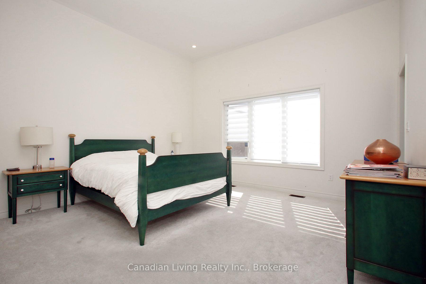 Photo 22 of 9450 Bayview Avenue, Richmond Hill, Observatory — HOMEH