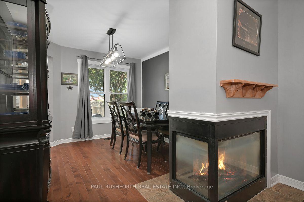 Photo 10 of 29 Grenadier Way, Ottawa, Barrhaven - Longfields — HOMEH