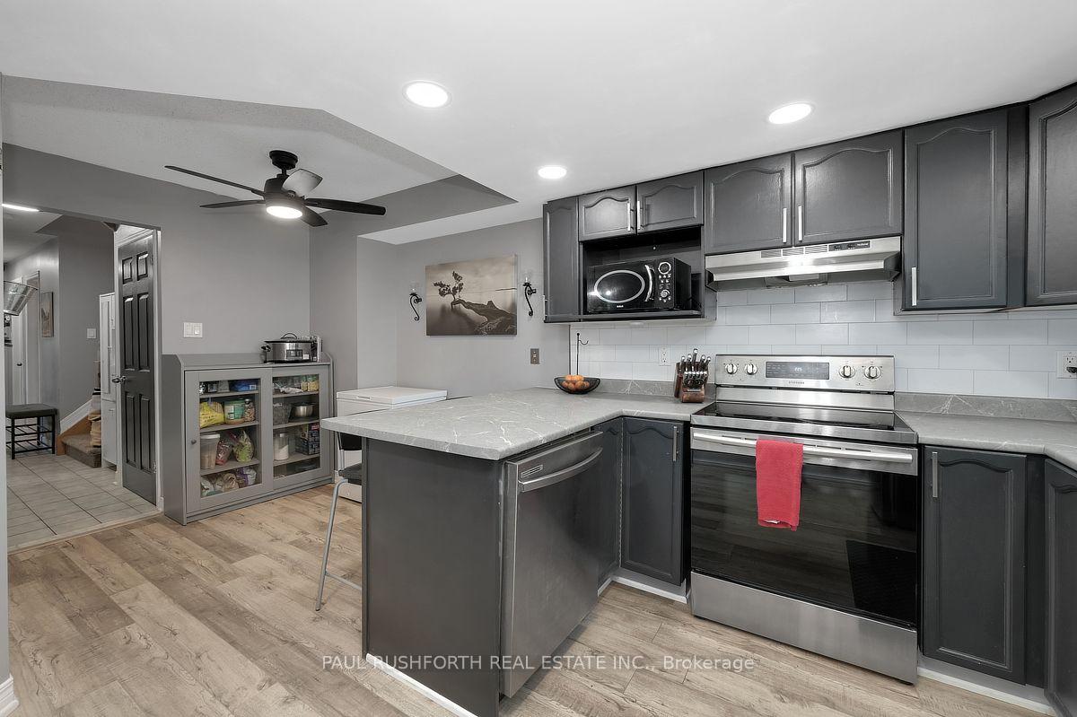 Photo 16 of 29 Grenadier Way, Ottawa, Barrhaven - Longfields — HOMEH