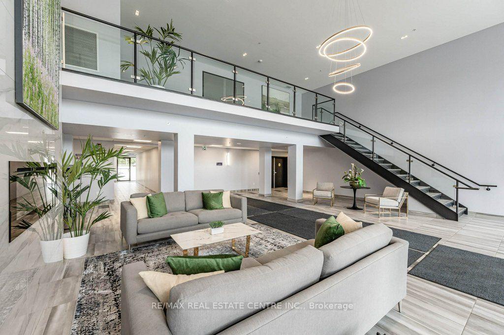 Photo 6 of Unit 319, 35 Kingsbury Square, Guelph, Pineridge/Westminster Woods — HOMEH