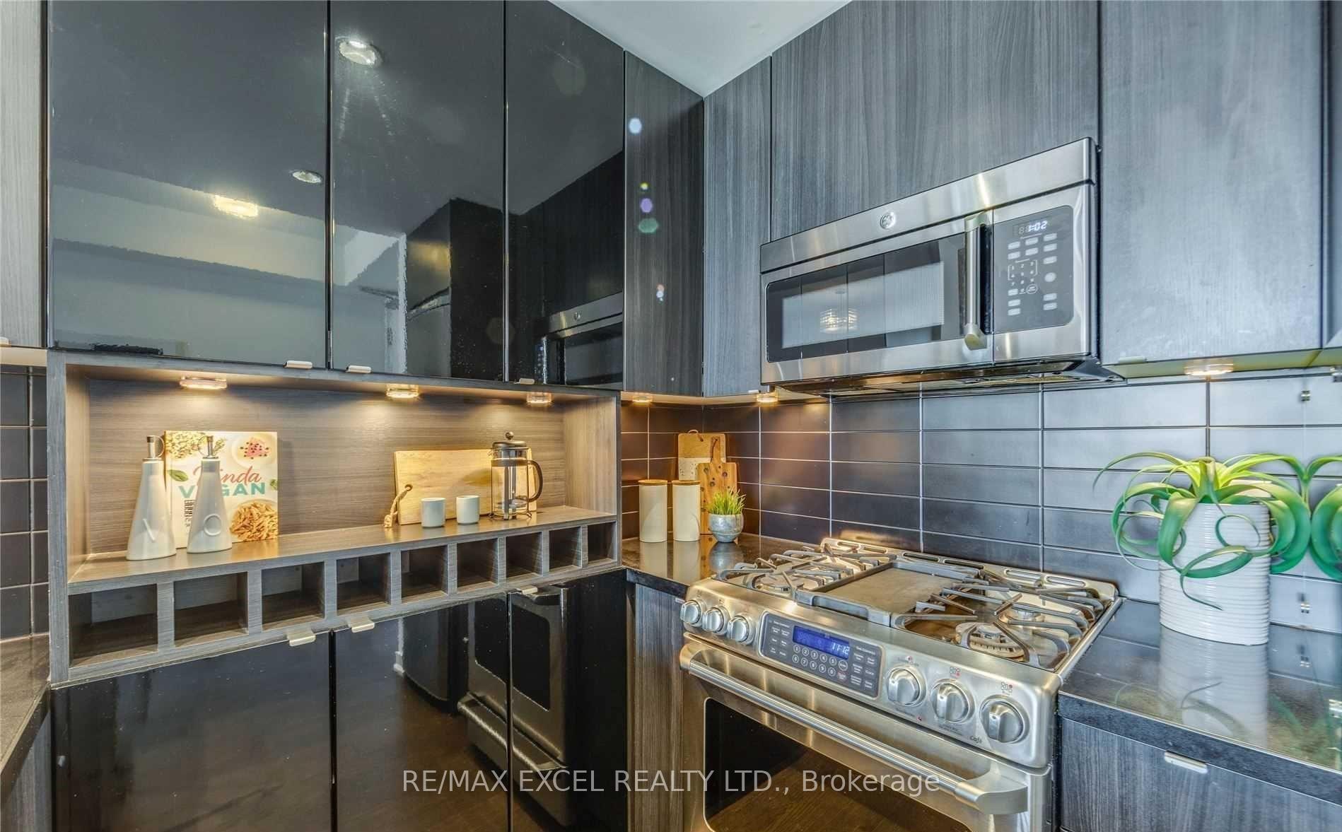 Photo 11 of Unit 601, 88 Colgate Avenue, Toronto, South Riverdale — HOMEH