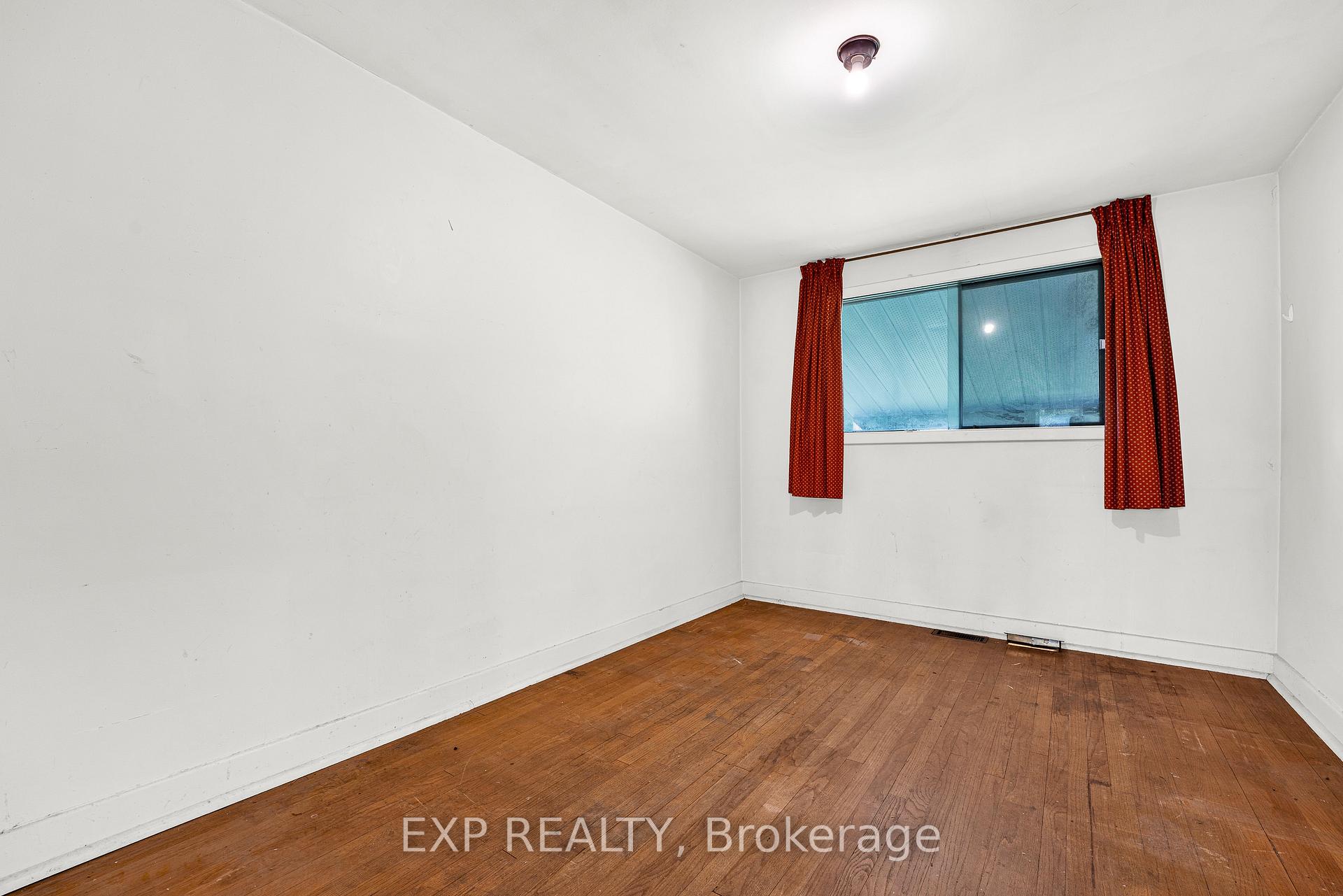Photo 6 of 1245 Dorchester Avenue, Ottawa, Carlington — HOMEH
