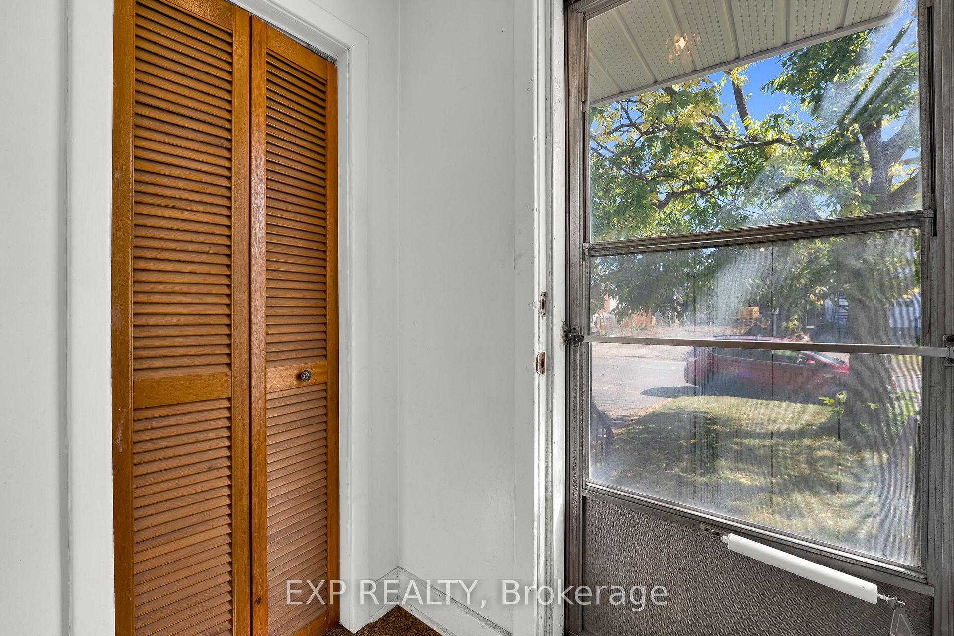Photo 30 of 1245 Dorchester Avenue, Ottawa, Carlington — HOMEH