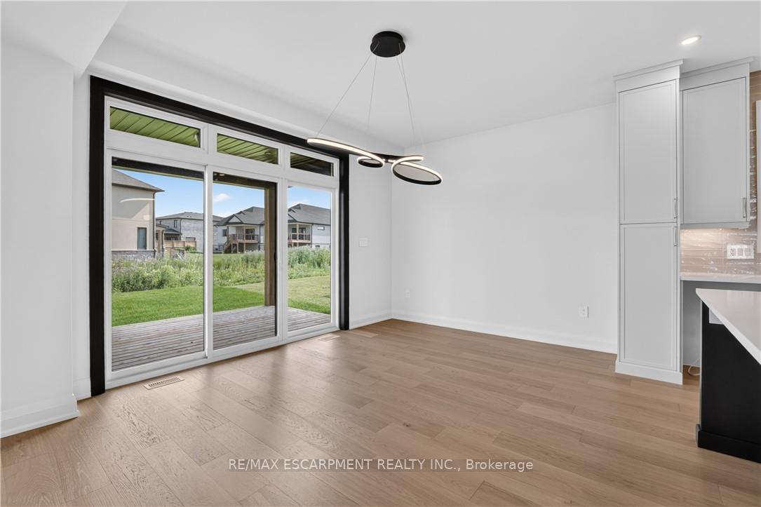 Photo 23 of 8905 Angie Drive, Niagara Falls, Forestview — HOMEH