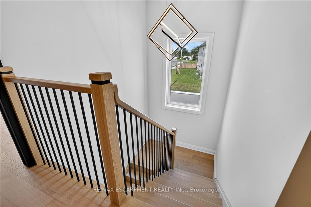 Photo 27 of 8905 Angie Drive, Niagara Falls, Forestview — HOMEH