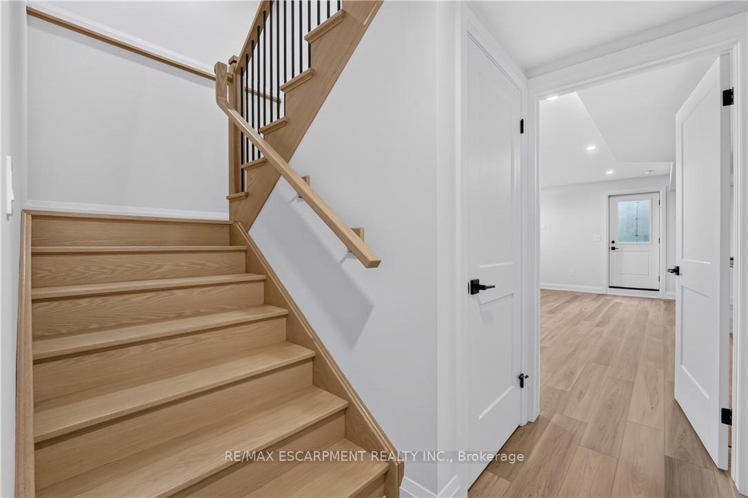 Photo 49 of 8905 Angie Drive, Niagara Falls, Forestview — HOMEH